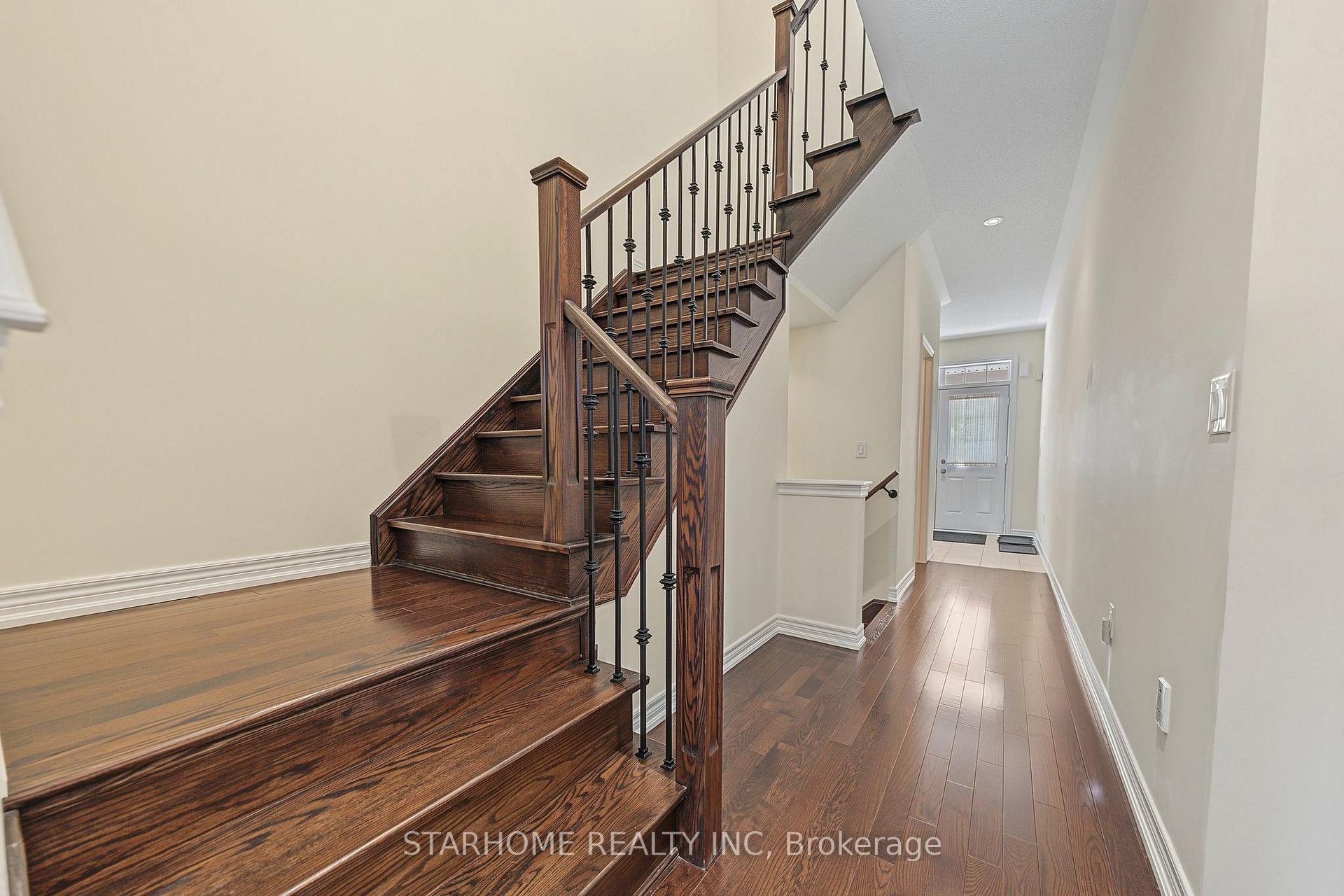 Photo 34 of 14 Valliere Drive, Markham, Berczy — HOMEH