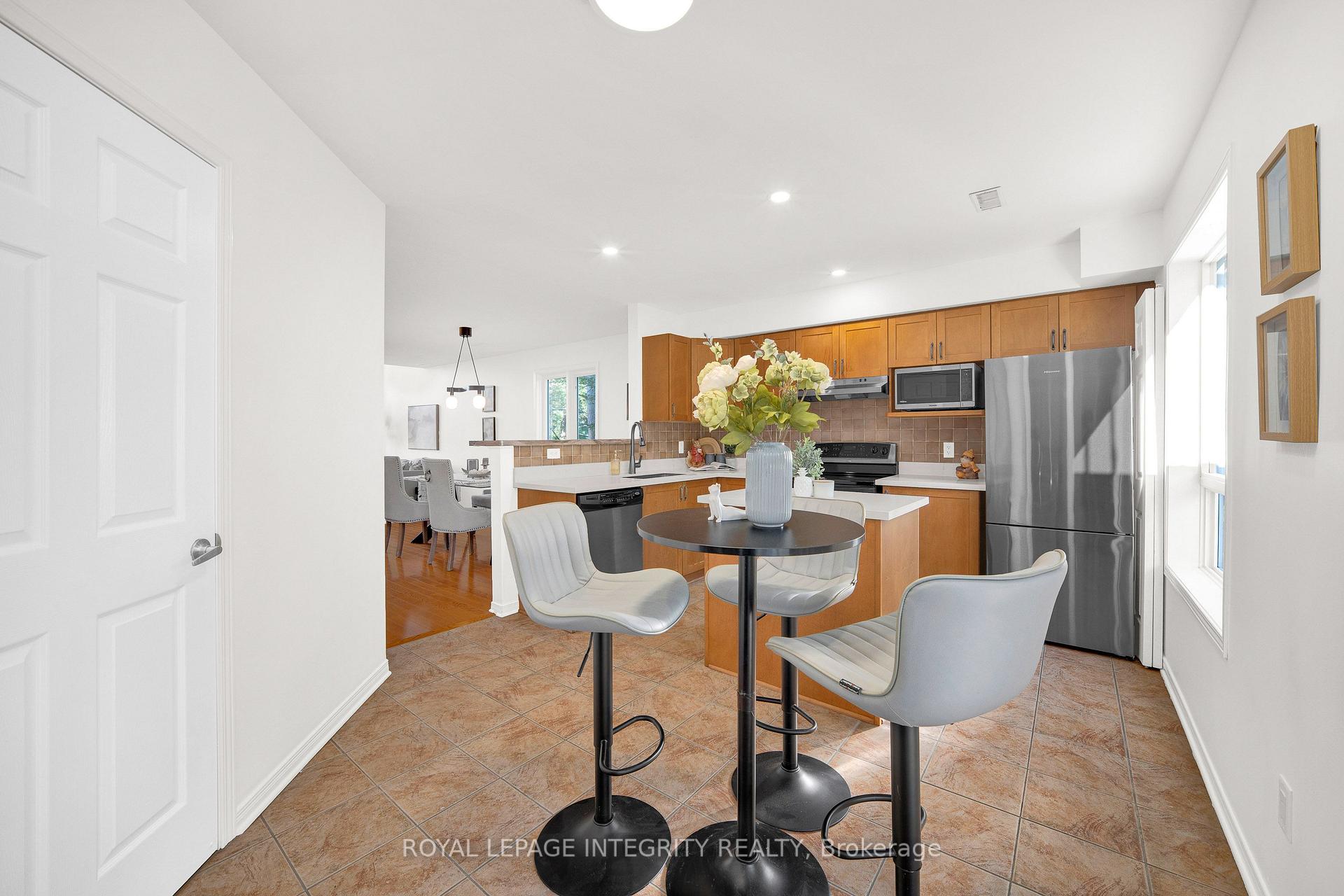 Photo 26 of Unit 20, 376 Wiffen Private, Ottawa, Westcliffe Estates — HOMEH