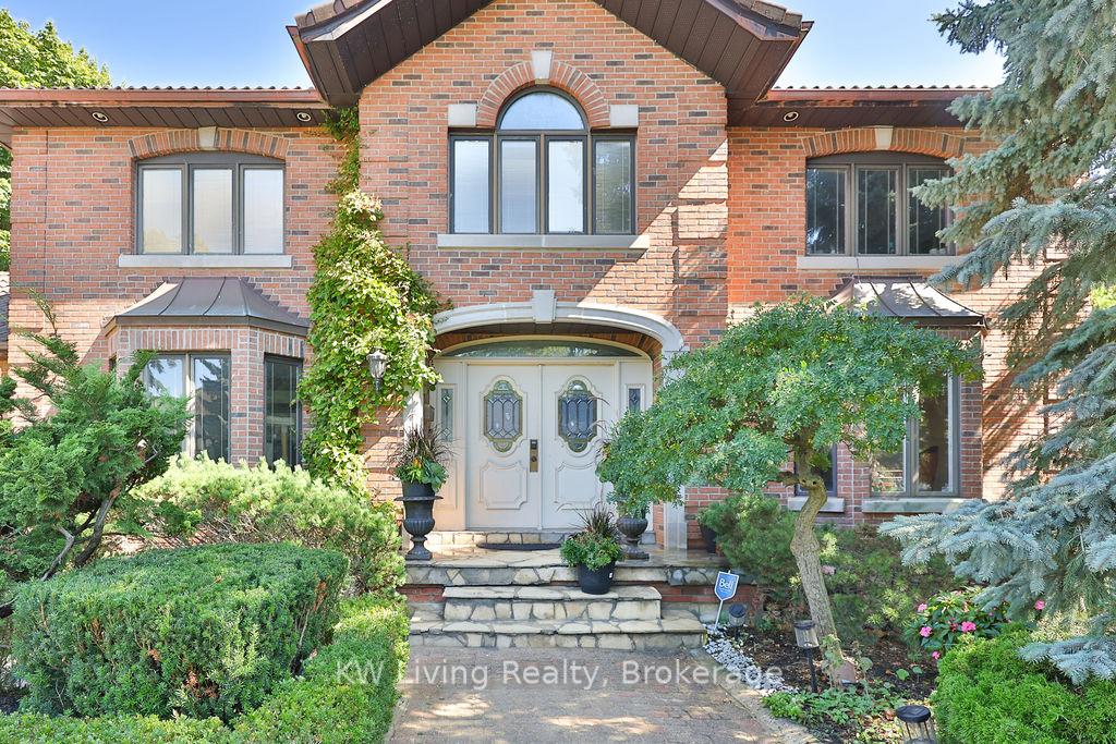 Photo 3 of 1070 Geran Crescent, Mississauga, Sheridan — HOMEH