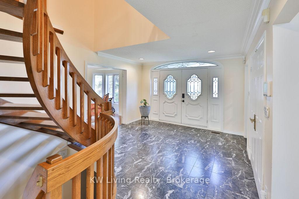 Photo 4 of 1070 Geran Crescent, Mississauga, Sheridan — HOMEH