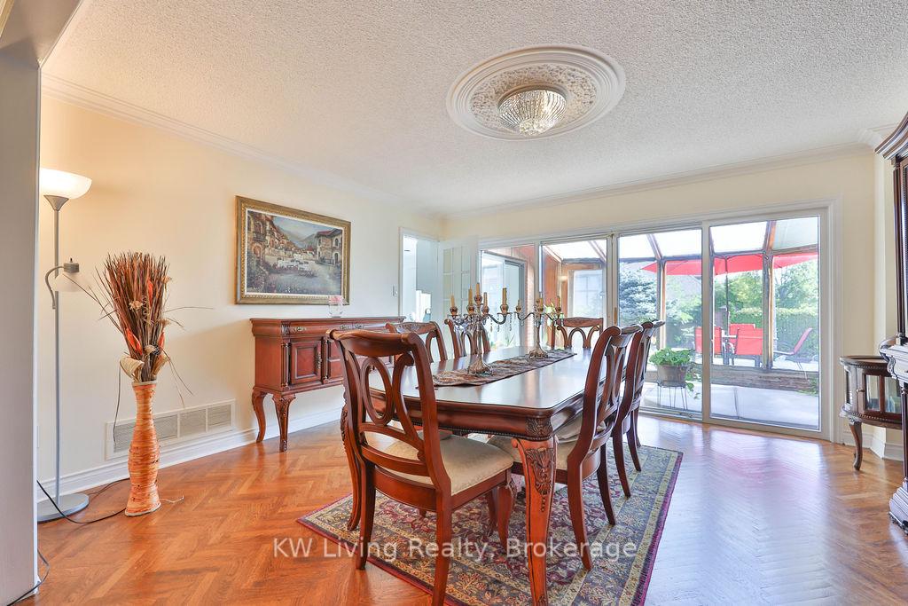 Photo 10 of 1070 Geran Crescent, Mississauga, Sheridan — HOMEH