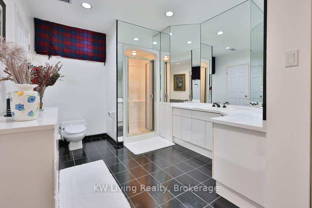 Photo 31 of 1070 Geran Crescent, Mississauga, Sheridan — HOMEH