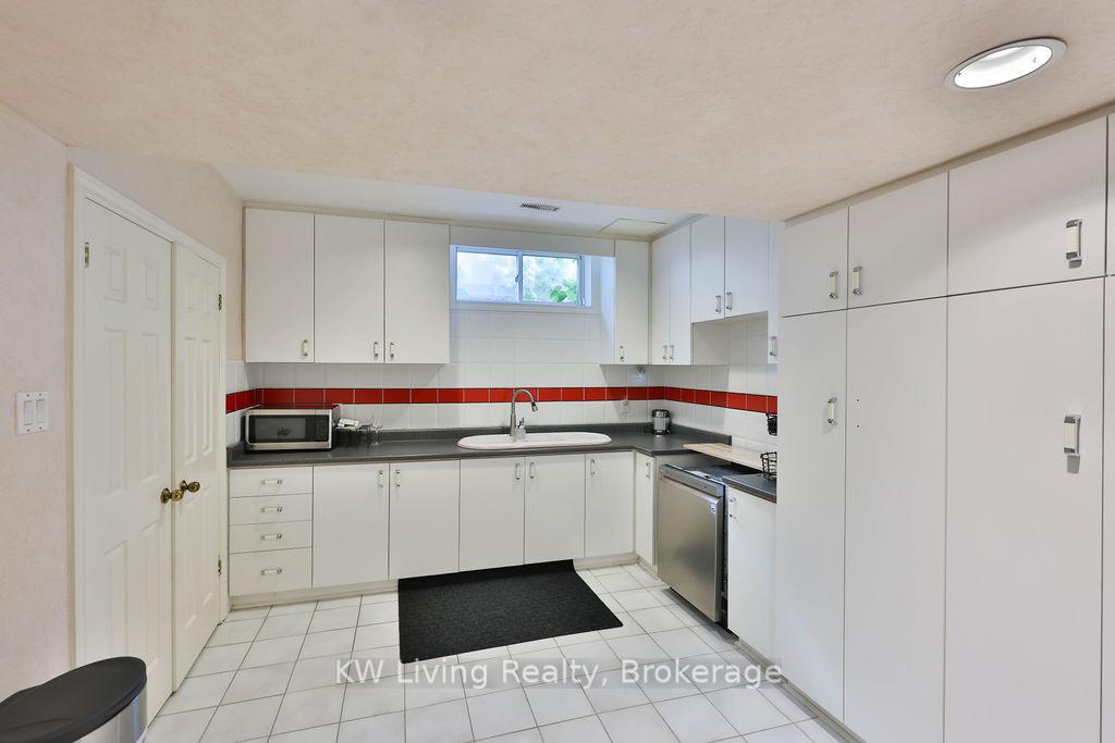Photo 32 of 1070 Geran Crescent, Mississauga, Sheridan — HOMEH