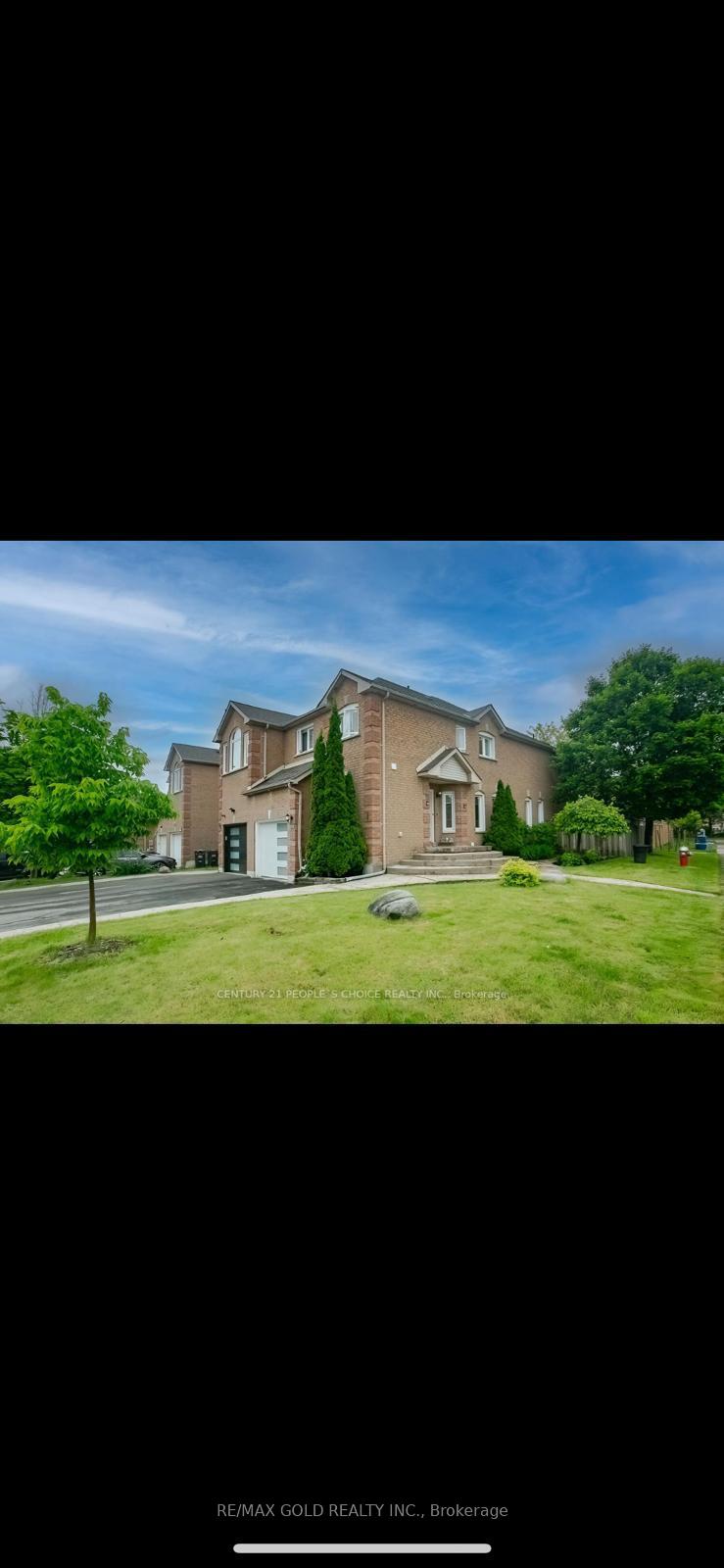 Photo 3 of 95 Lent Crescent, Brampton, Fletcher's West — HOMEH
