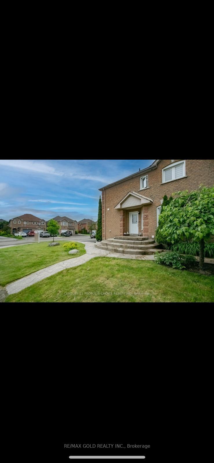 Photo 5 of 95 Lent Crescent, Brampton, Fletcher's West — HOMEH