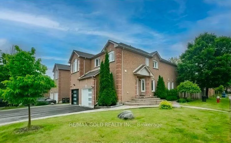Photo 4 of 95 Lent Crescent, Brampton, Fletcher's West — HOMEH