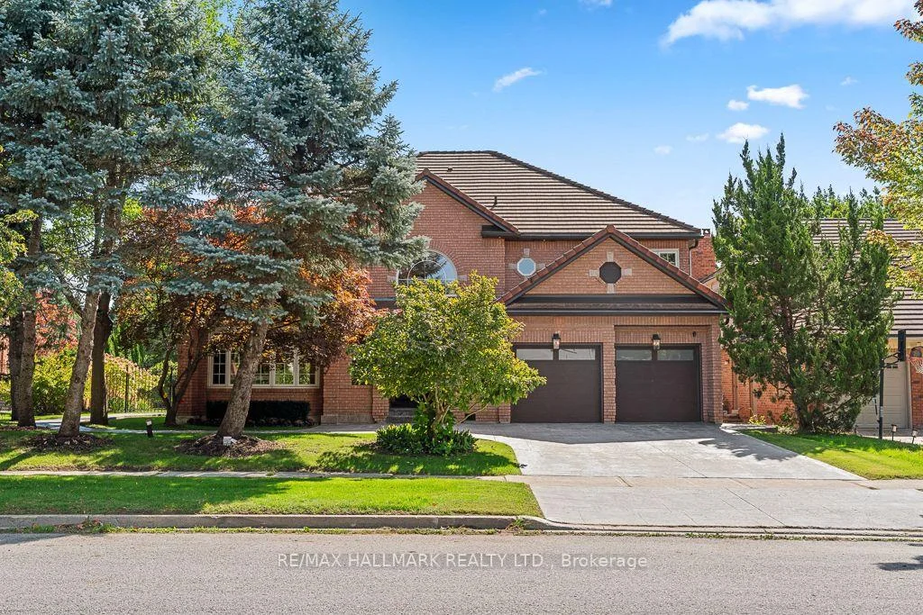 Photo 2 of 18 Ardmore Crescent, Richmond Hill, Bayview Hill — HOMEH