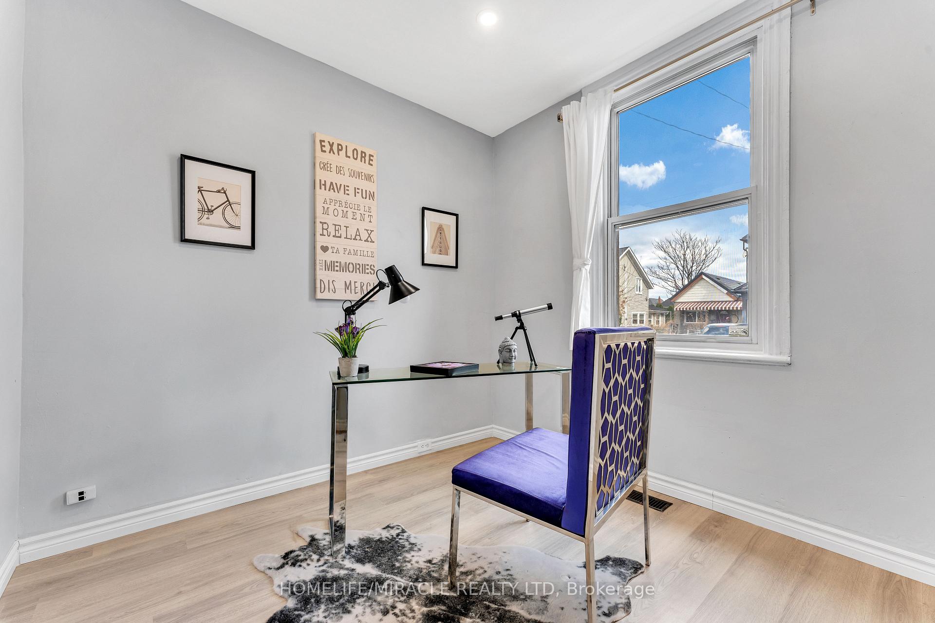 Photo 2 of 101 Emerald Street N, Hamilton, Landsdale — HOMEH