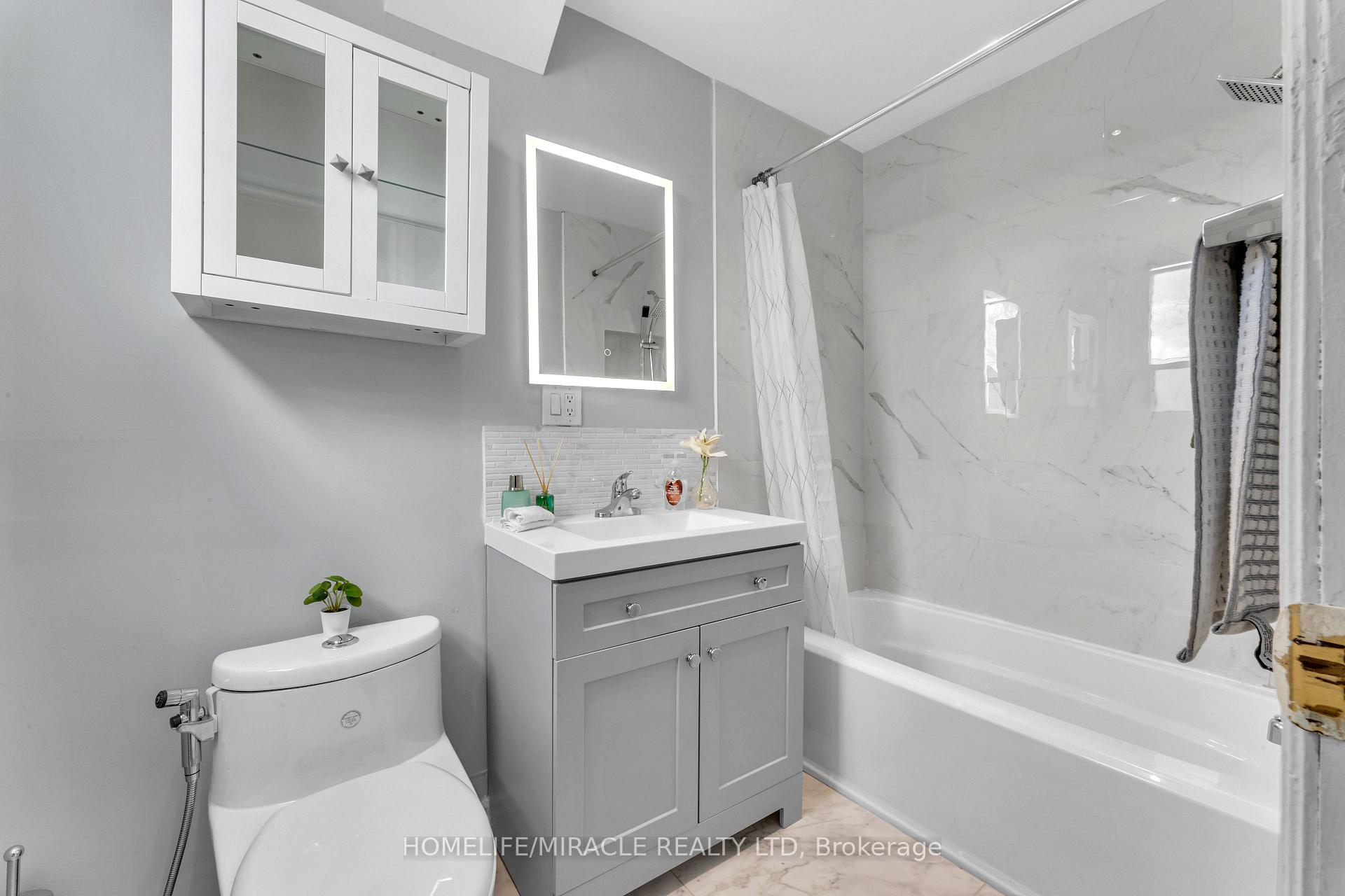 Photo 5 of 101 Emerald Street N, Hamilton, Landsdale — HOMEH