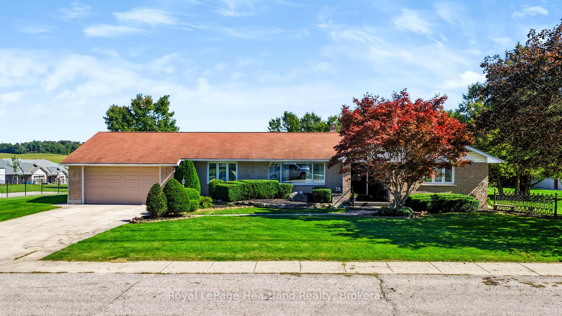 Photo 2 of 283 Albert Street, Central Huron, Clinton — HOMEH