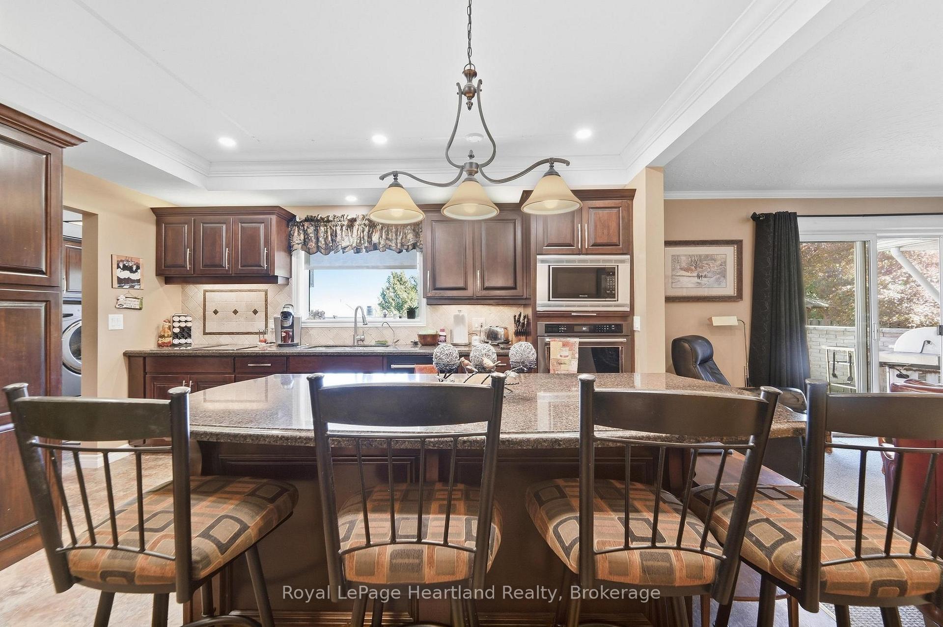 Photo 9 of 283 Albert Street, Central Huron, Clinton — HOMEH