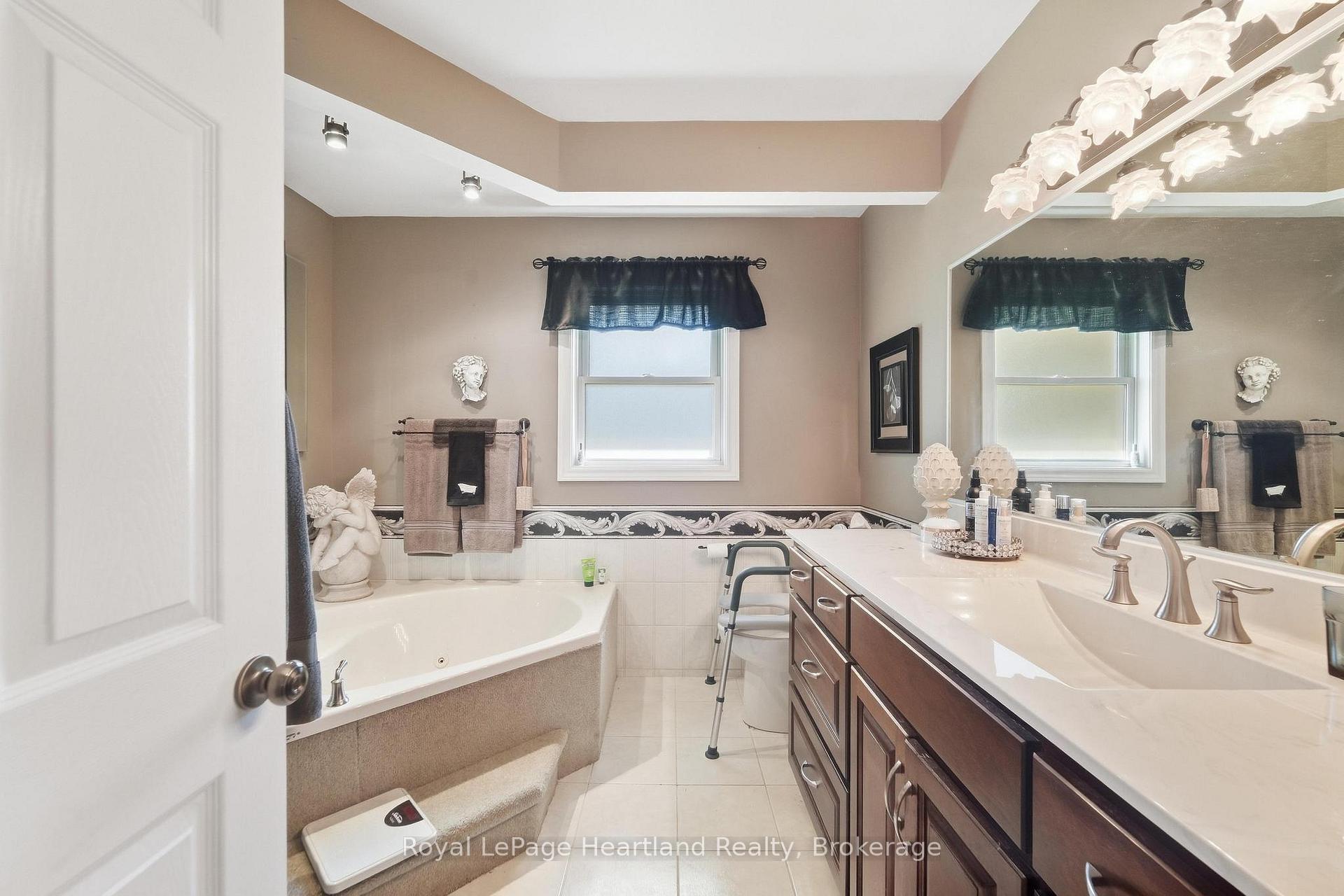 Photo 22 of 283 Albert Street, Central Huron, Clinton — HOMEH