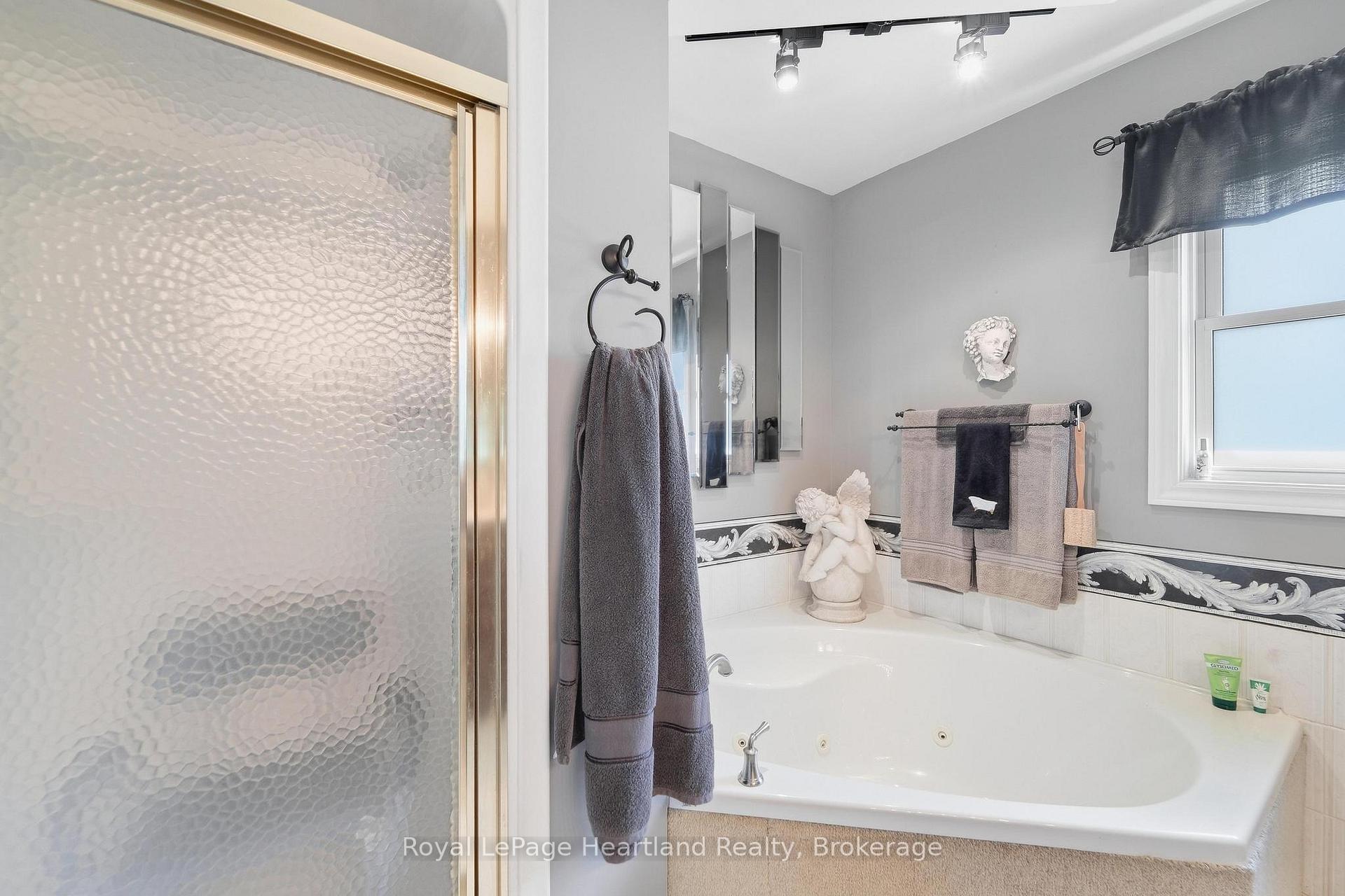 Photo 23 of 283 Albert Street, Central Huron, Clinton — HOMEH