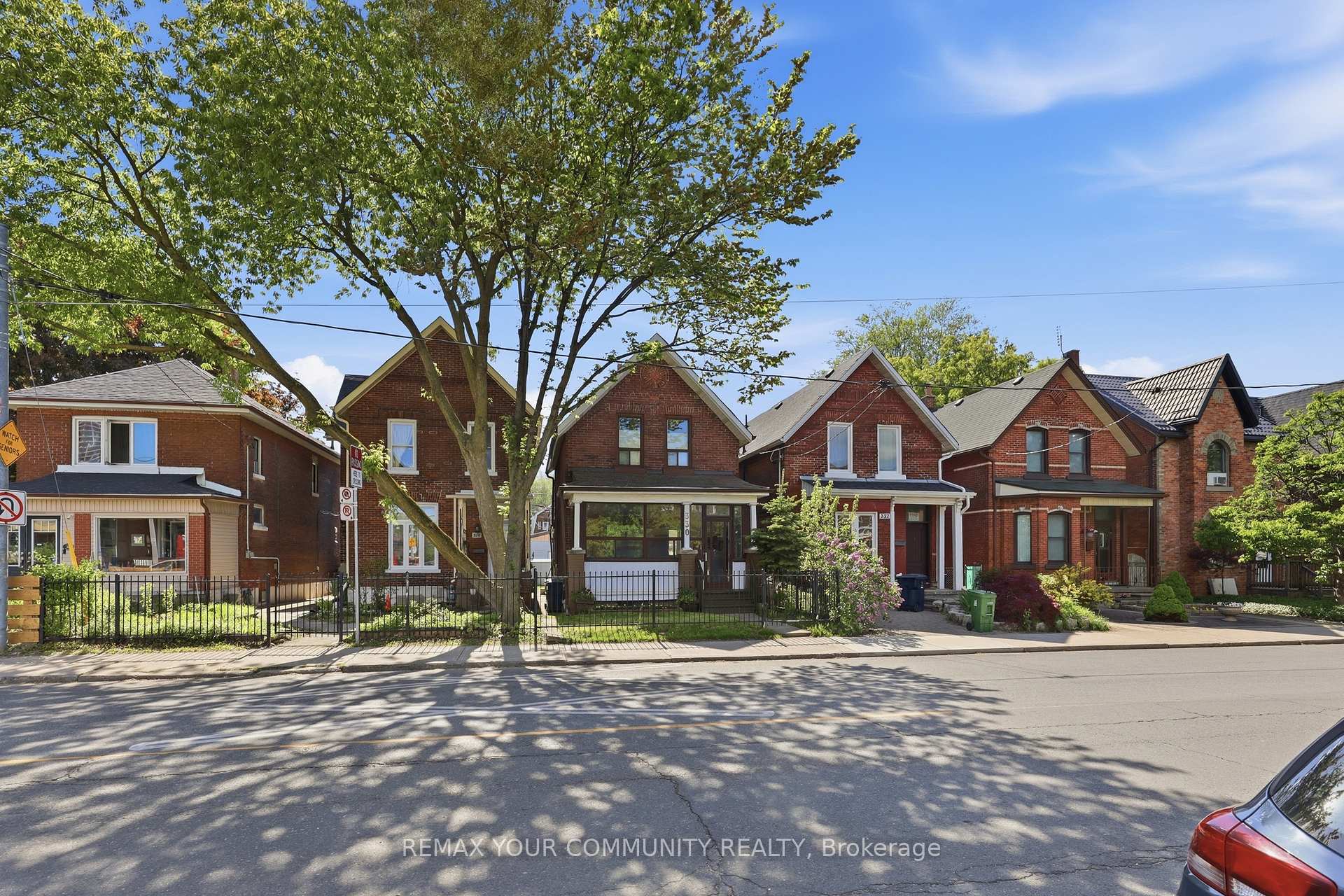 Photo 2 of 330 Main Street, Toronto, East End-Danforth — HOMEH