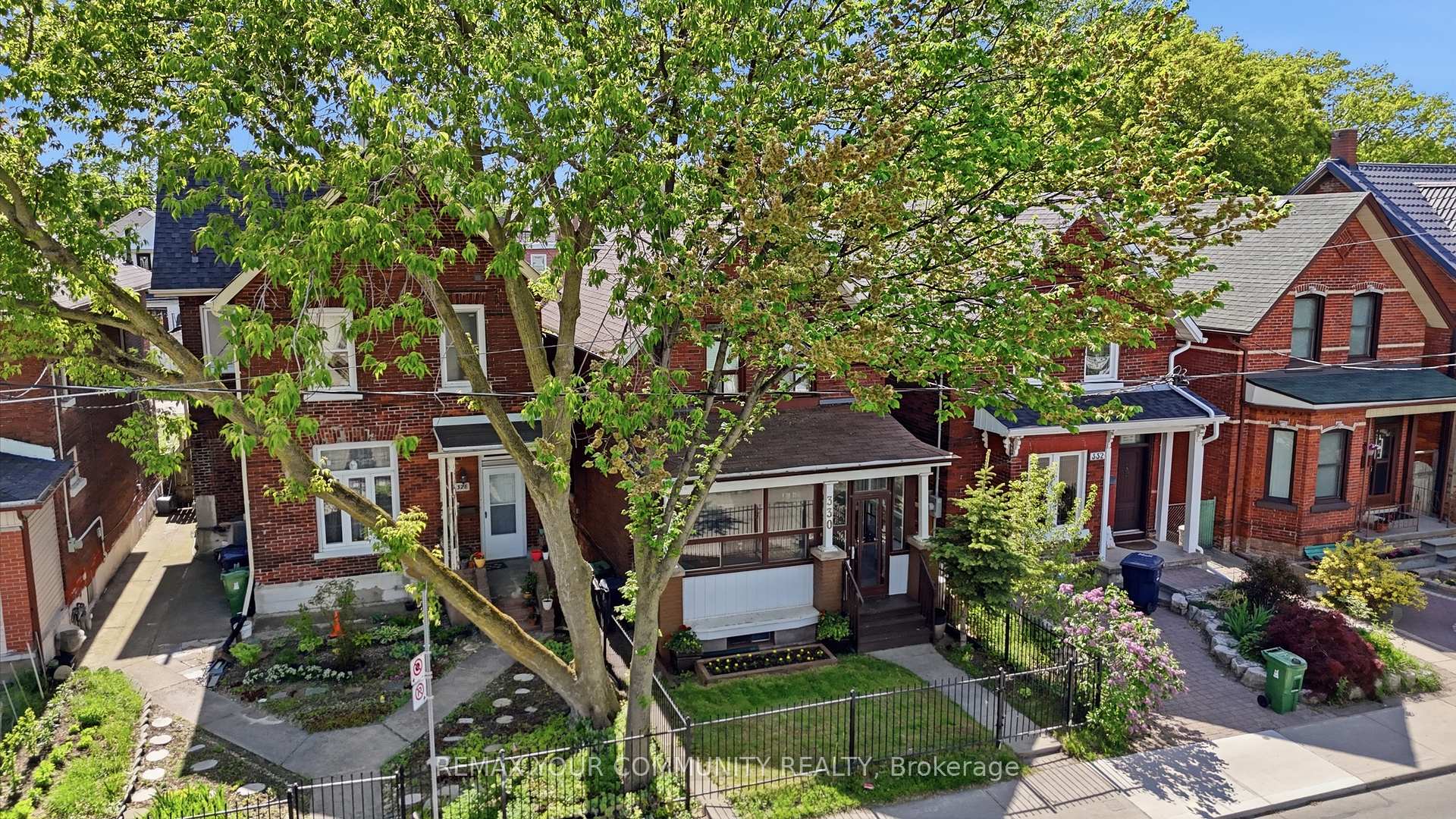 Photo 5 of 330 Main Street, Toronto, East End-Danforth — HOMEH