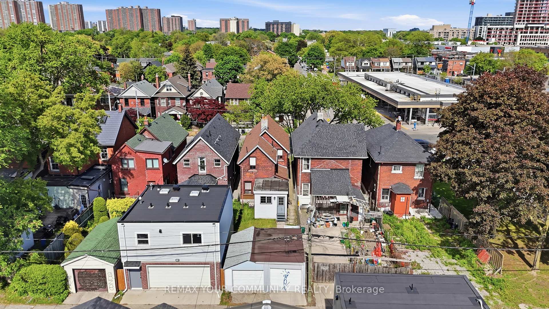 Photo 9 of 330 Main Street, Toronto, East End-Danforth — HOMEH