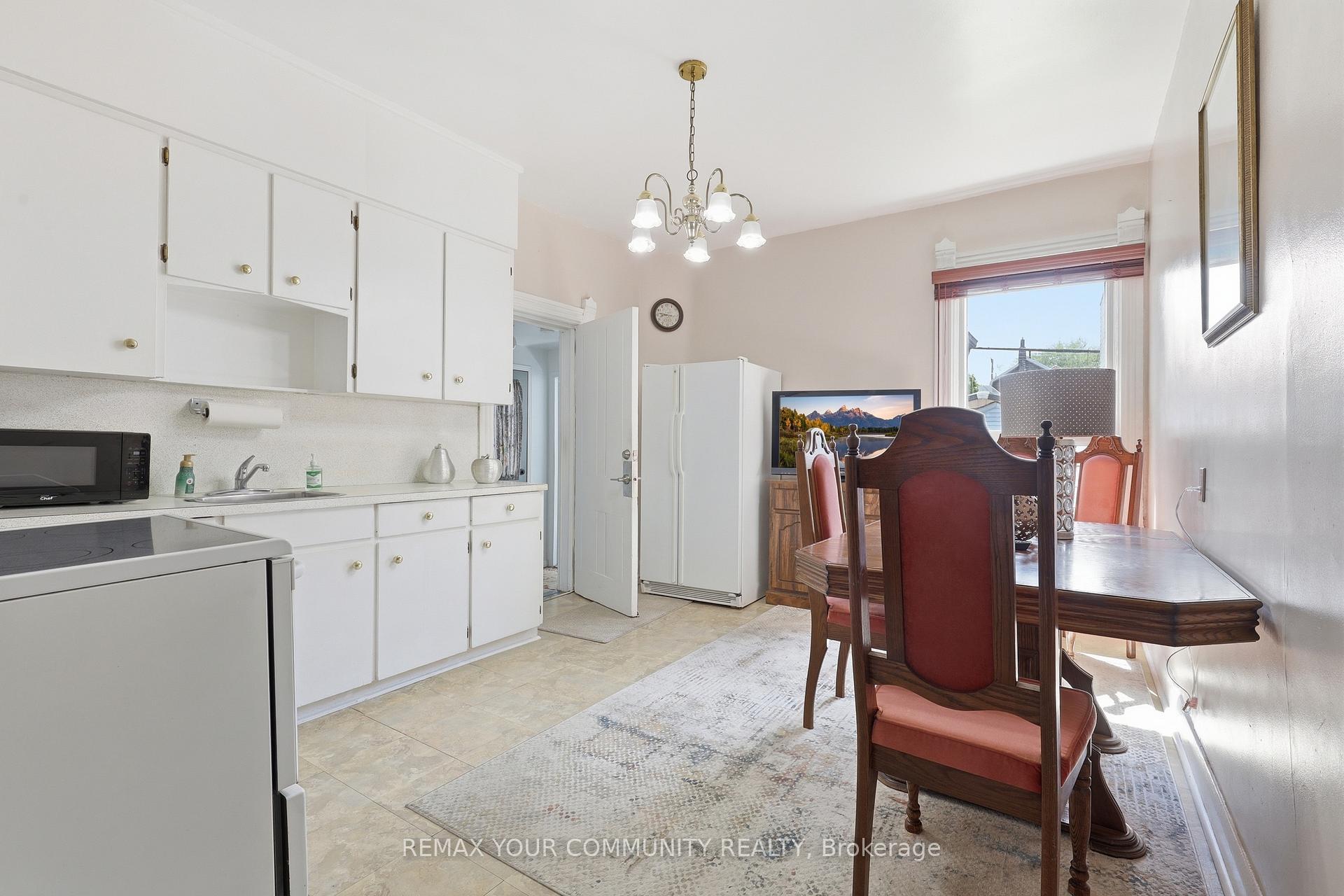 Photo 19 of 330 Main Street, Toronto, East End-Danforth — HOMEH