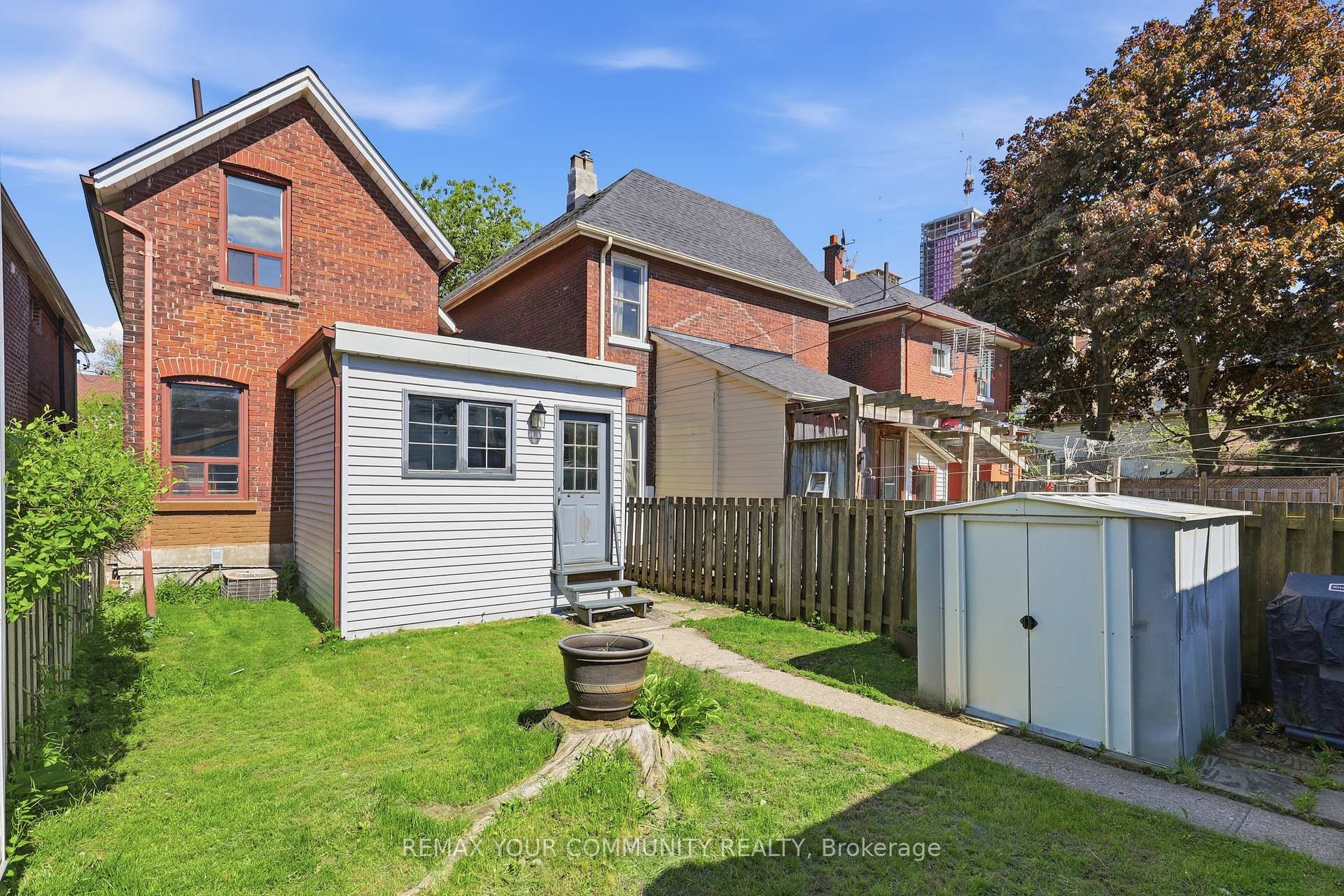 Photo 43 of 330 Main Street, Toronto, East End-Danforth — HOMEH