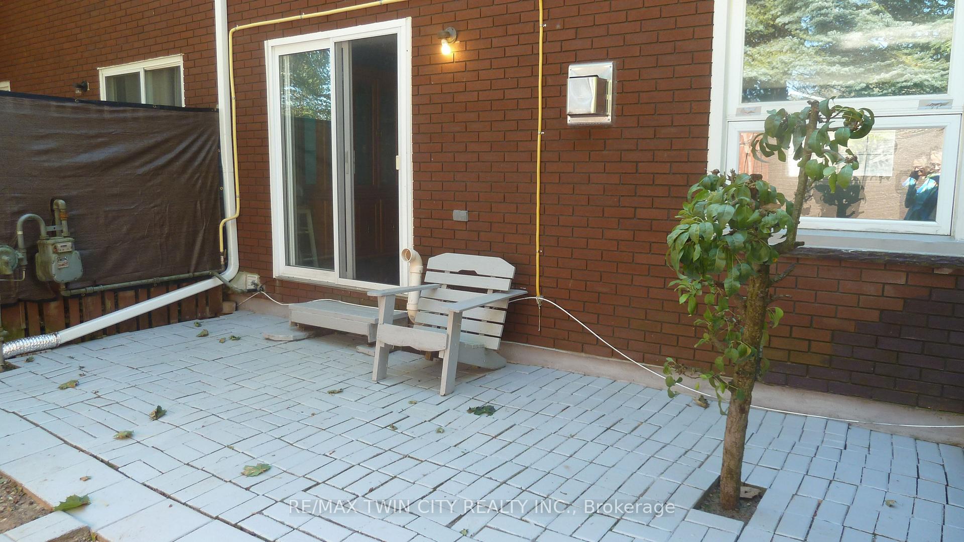 Photo 41 of Unit 4, 647 Albert Street, Waterloo, Lakeshore Village — HOMEH