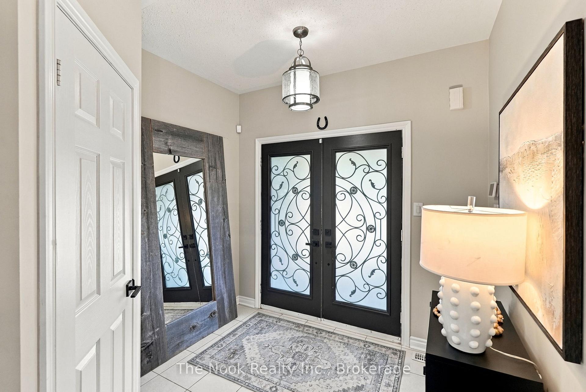 Photo 5 of 37 Swindells Street, Clarington, Bowmanville — HOMEH