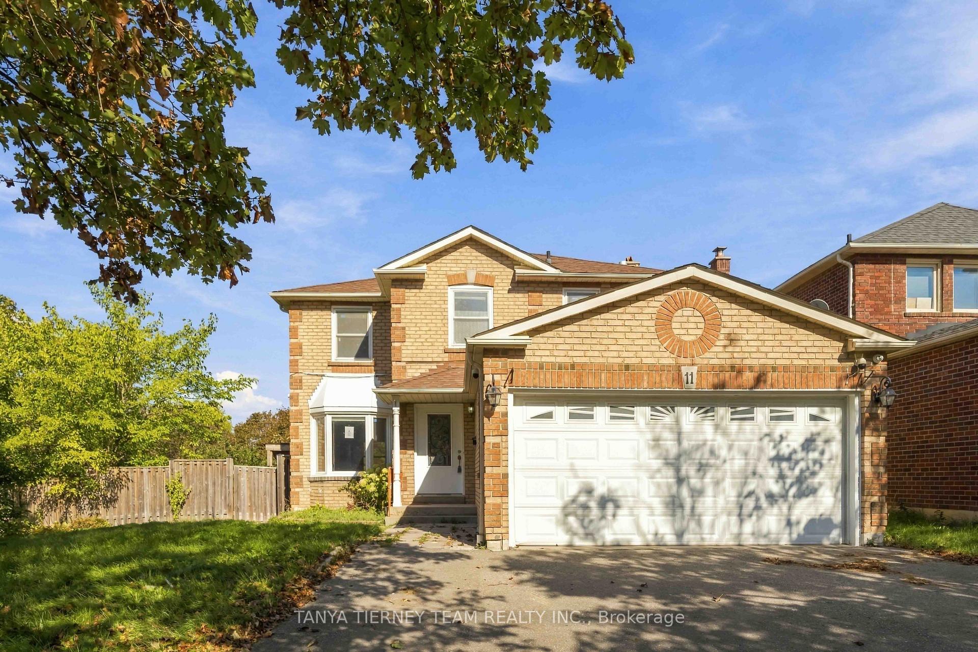 Photo 2 of 11 Hunter Drive, Ajax, Central West — HOMEH