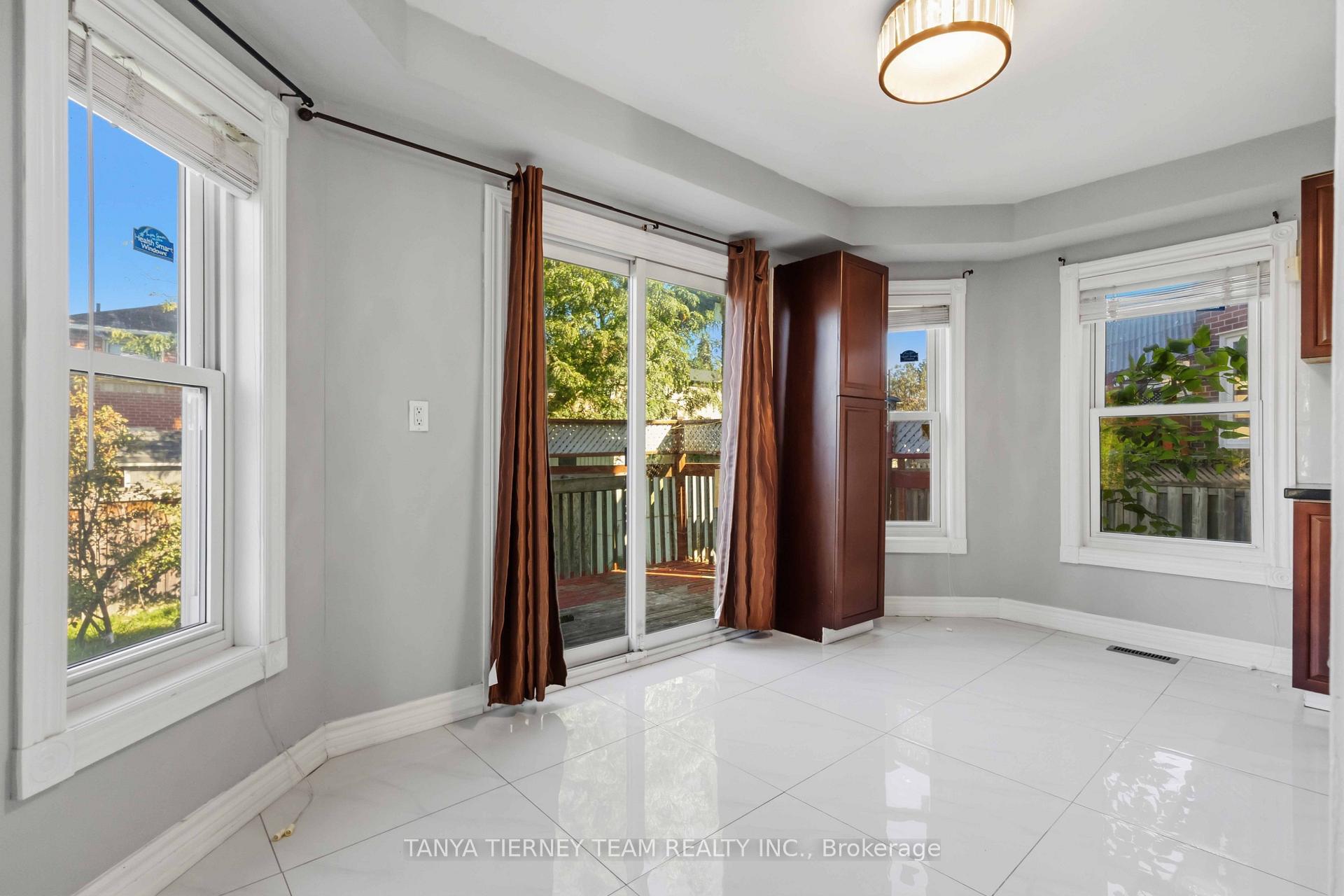 Photo 10 of 11 Hunter Drive, Ajax, Central West — HOMEH