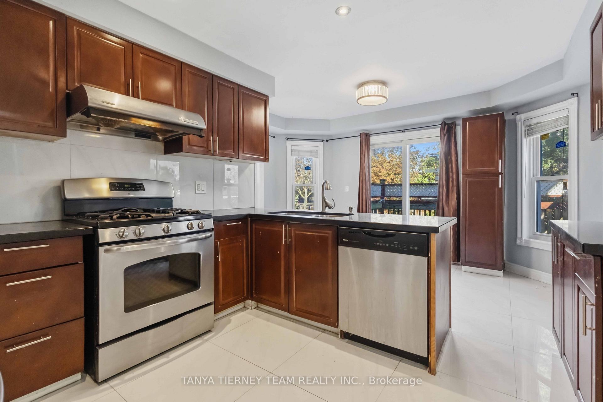 Photo 16 of 11 Hunter Drive, Ajax, Central West — HOMEH