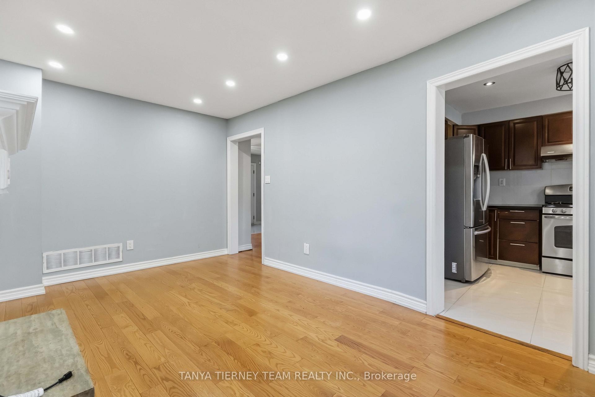 Photo 21 of 11 Hunter Drive, Ajax, Central West — HOMEH
