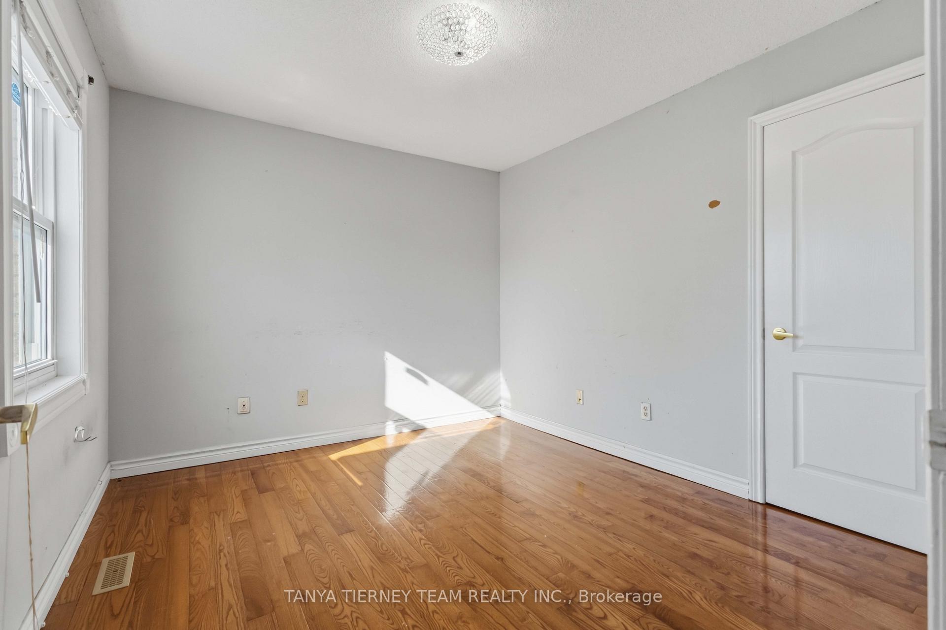 Photo 37 of 11 Hunter Drive, Ajax, Central West — HOMEH