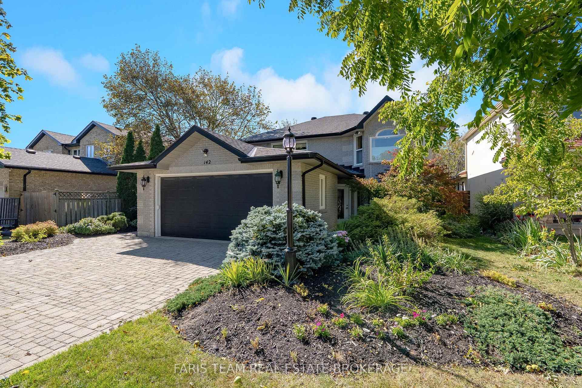 Photo 2 of 142 Nelson Street, Barrie, Grove East — HOMEH