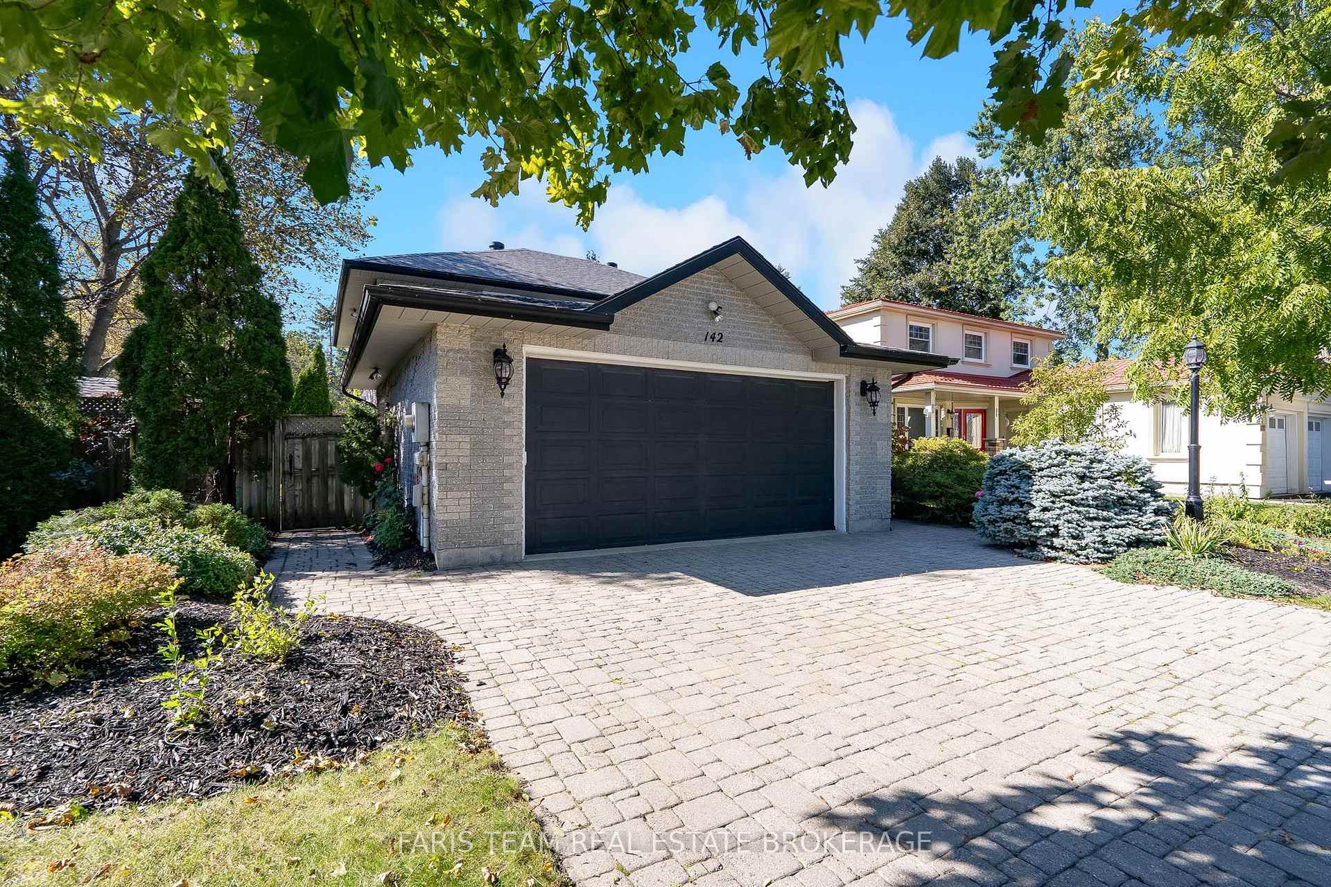 Photo 3 of 142 Nelson Street, Barrie, Grove East — HOMEH