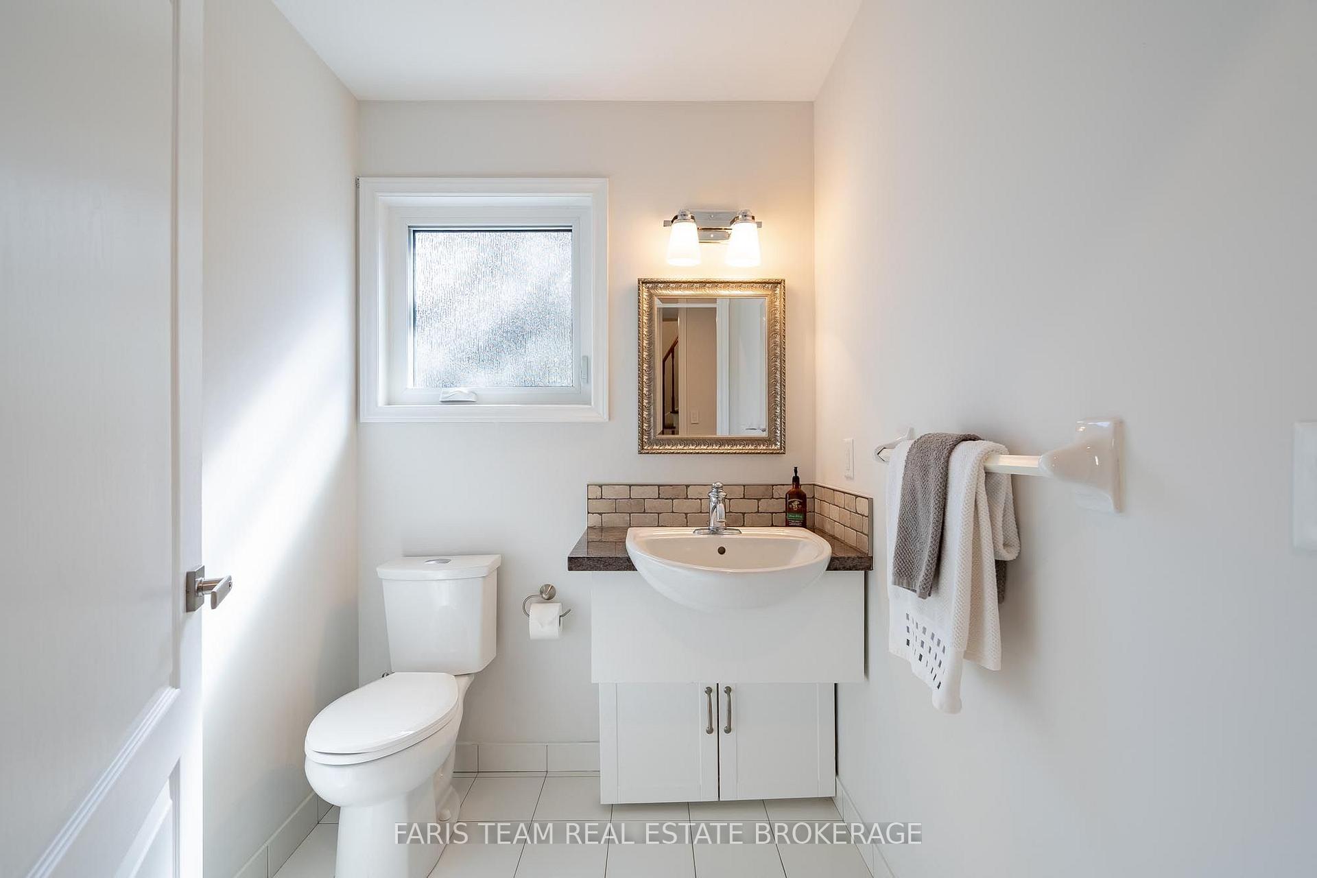 Photo 17 of 142 Nelson Street, Barrie, Grove East — HOMEH
