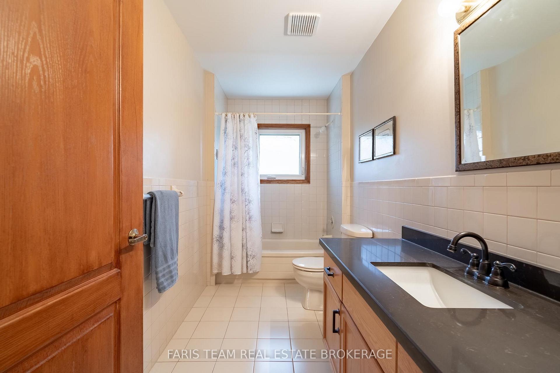 Photo 26 of 142 Nelson Street, Barrie, Grove East — HOMEH