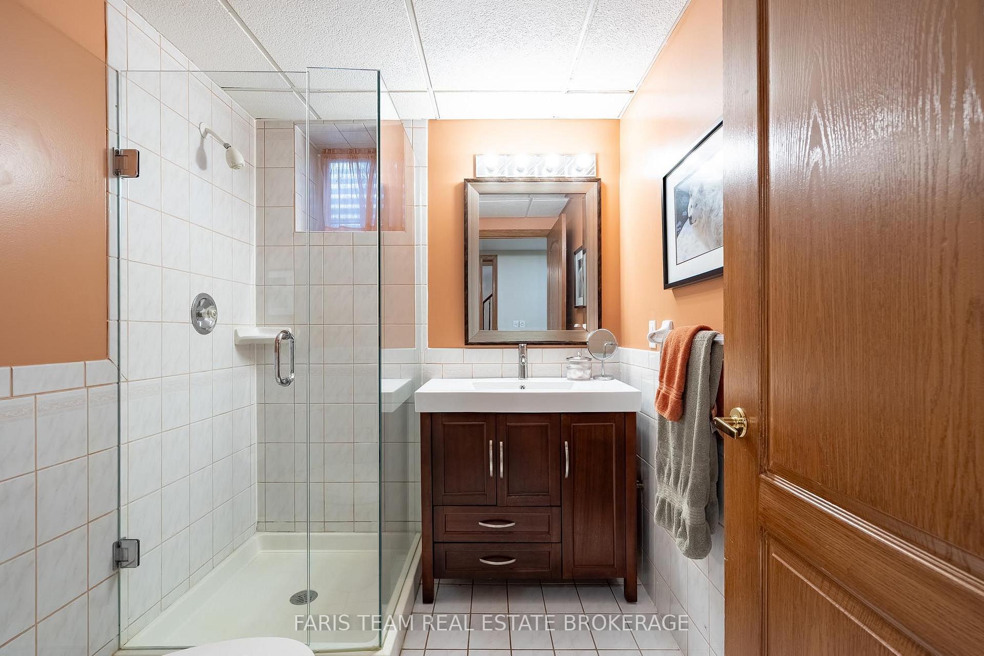 Photo 33 of 142 Nelson Street, Barrie, Grove East — HOMEH