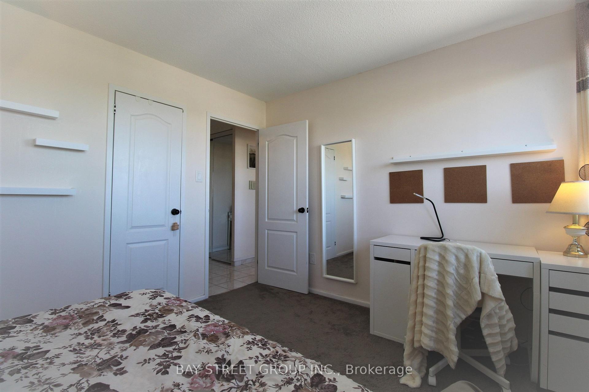 Photo 14 of Unit 1010, 100 Leeward Glenway, Toronto, Flemingdon Park — HOMEH