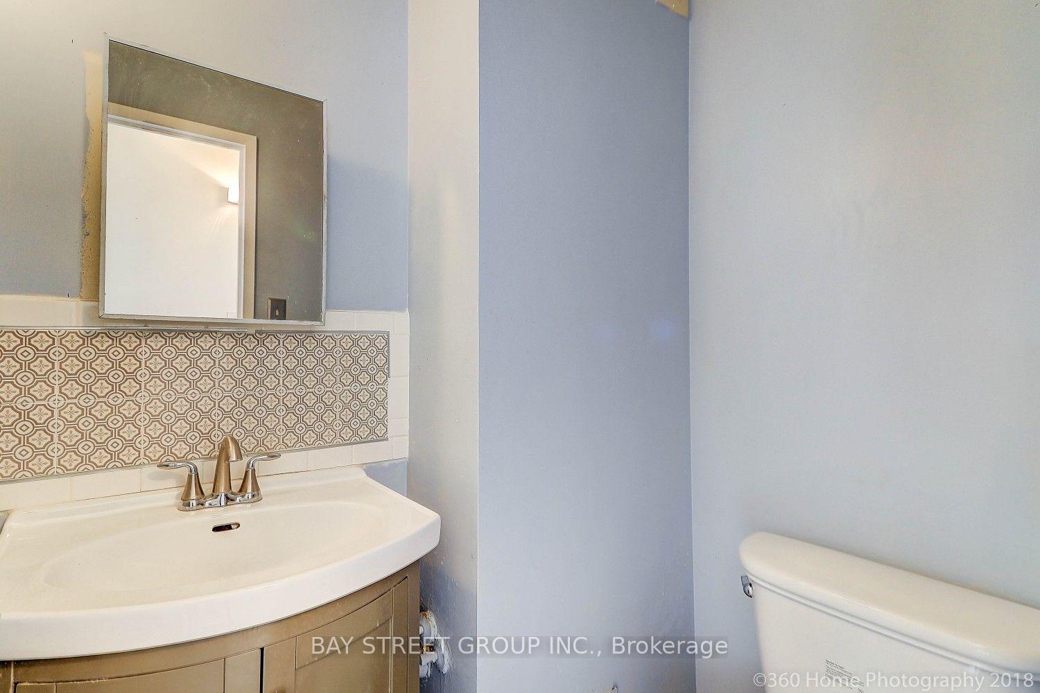 Photo 18 of Unit 1010, 100 Leeward Glenway, Toronto, Flemingdon Park — HOMEH