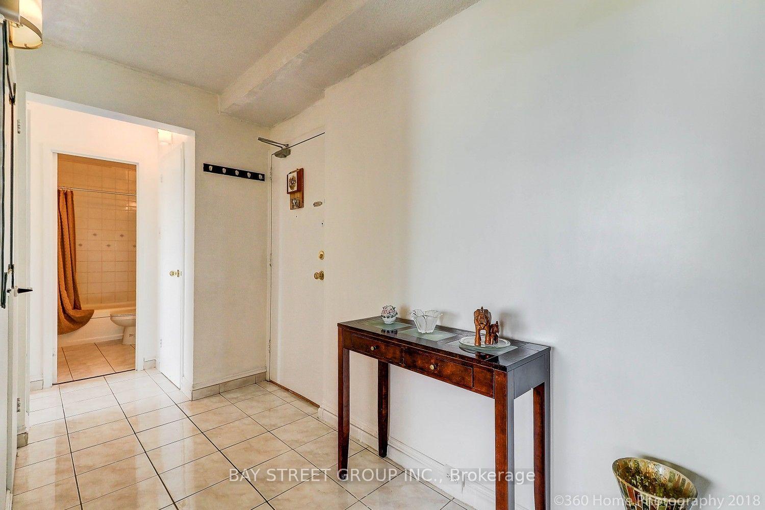 Photo 23 of Unit 1010, 100 Leeward Glenway, Toronto, Flemingdon Park — HOMEH