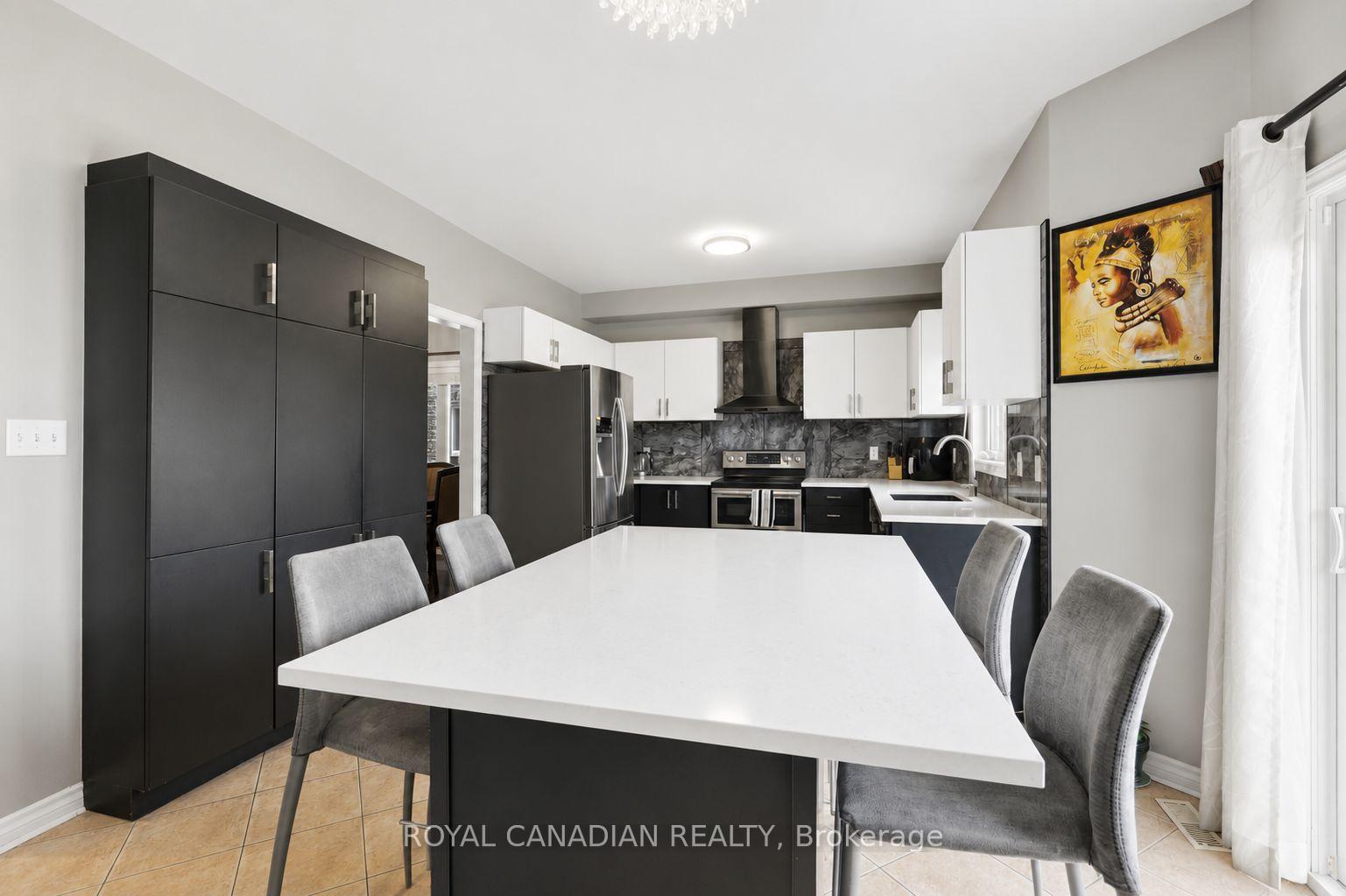 Photo 10 of 264 Country Lane, Barrie, Painswick South — HOMEH