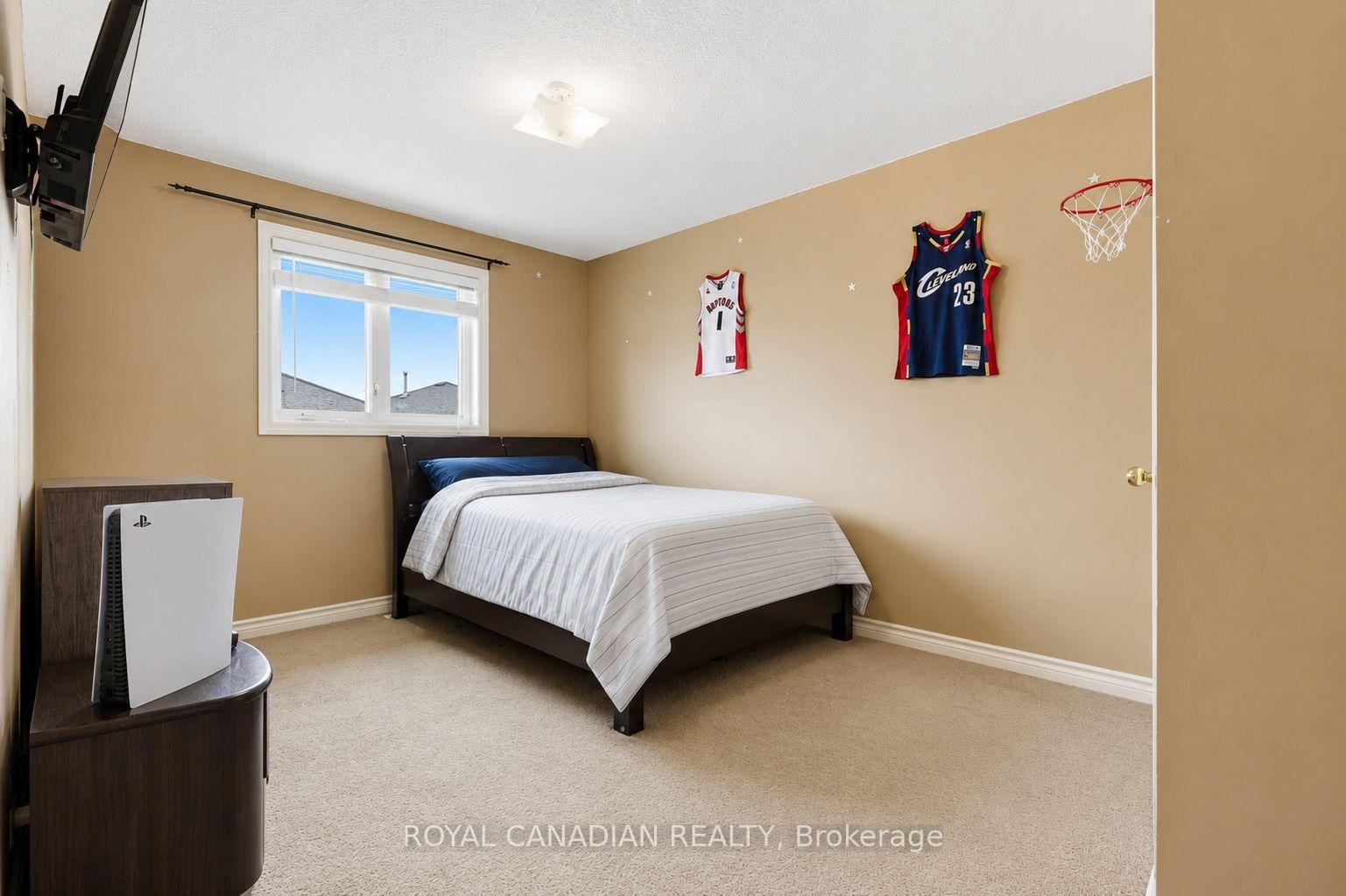 Photo 17 of 264 Country Lane, Barrie, Painswick South — HOMEH