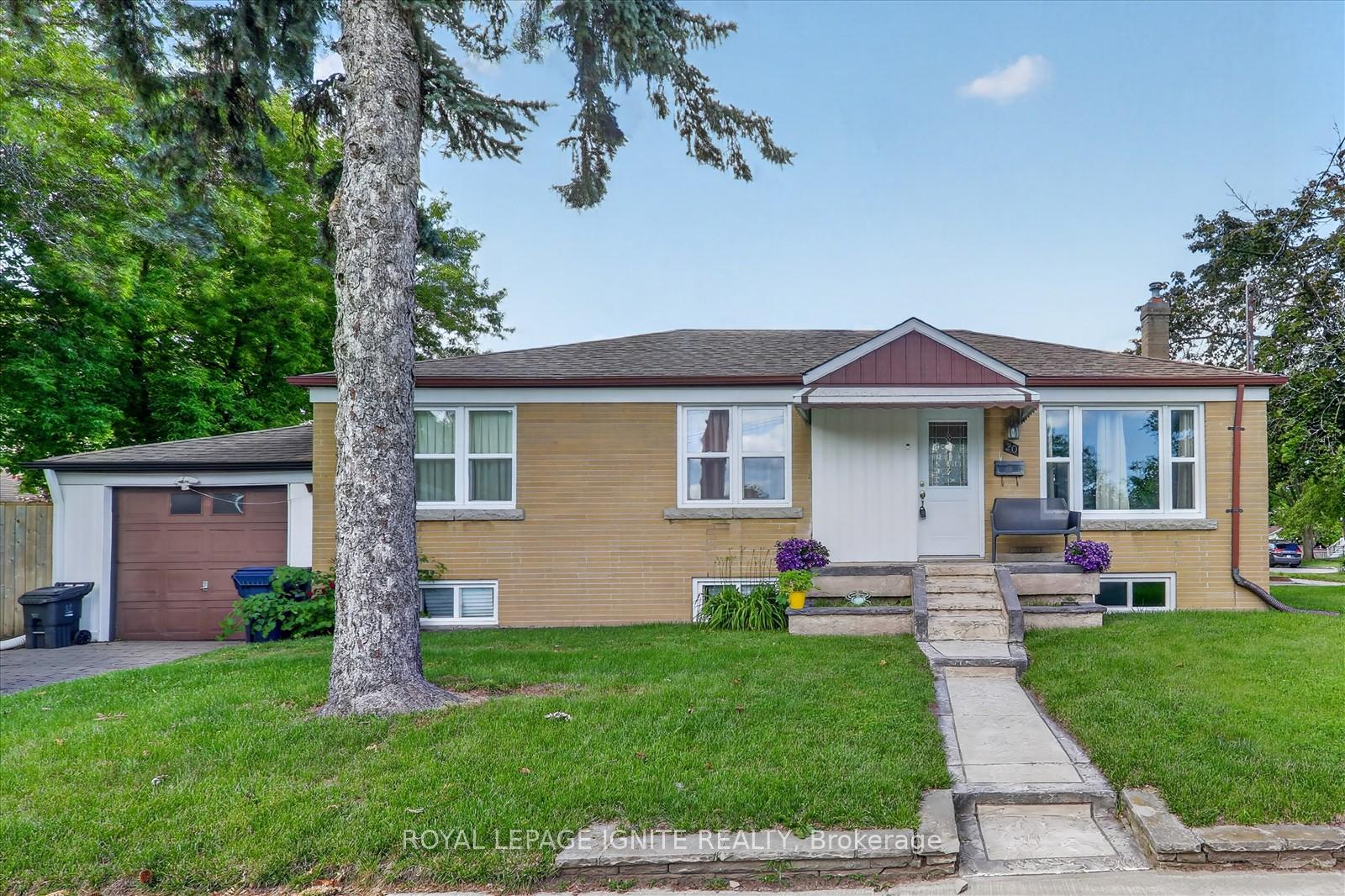 Photo 1 of 20 Alanbury Crescent, Scarborough, Woburn — HOMEH