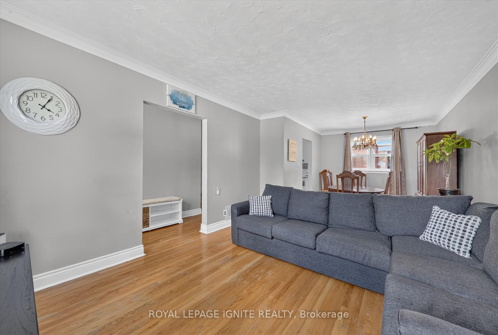 Photo 9 of 20 Alanbury Crescent, Scarborough, Woburn — HOMEH