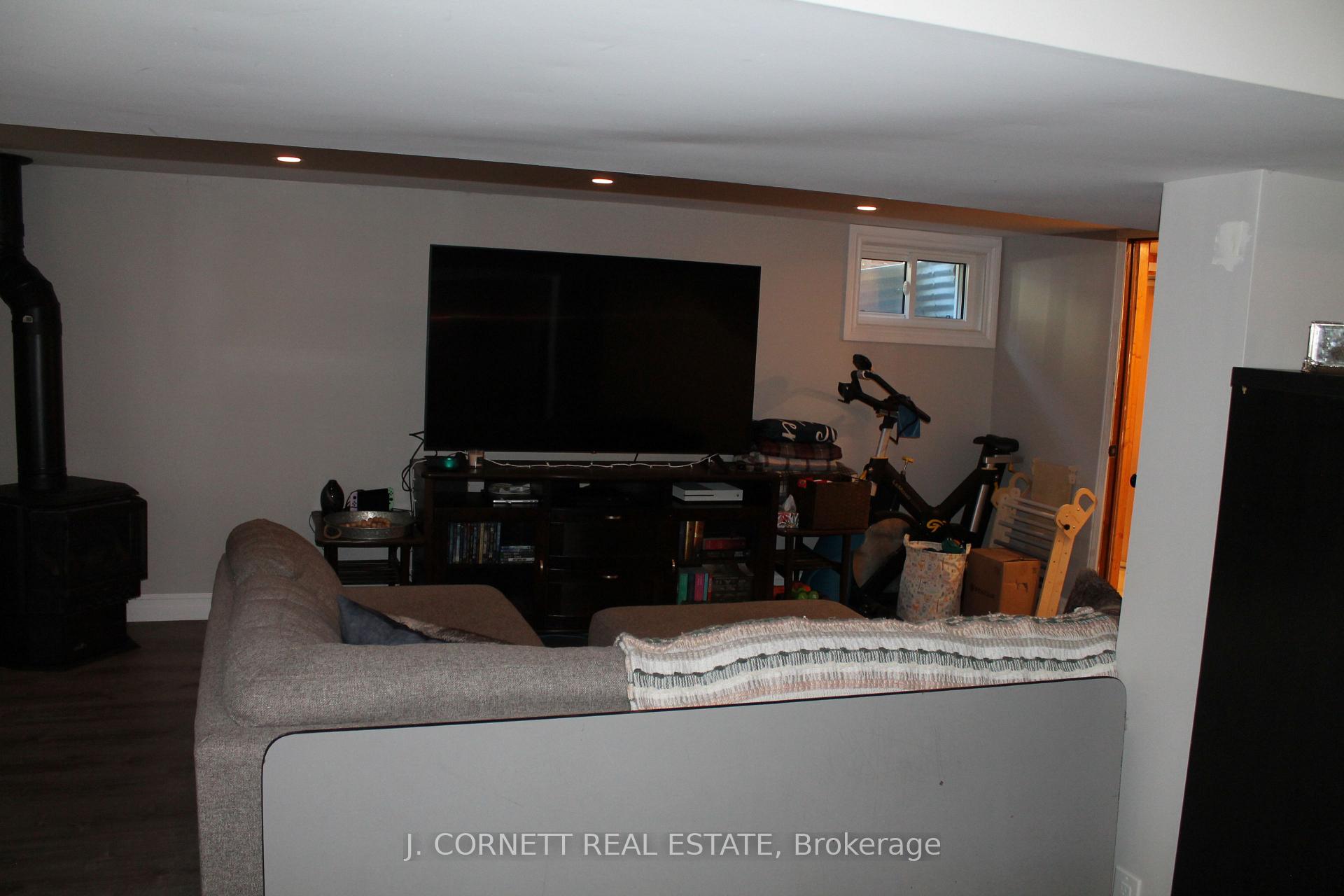 Photo 15 of 1319 Notre Dame Street, Cornwall, Cornwall — HOMEH
