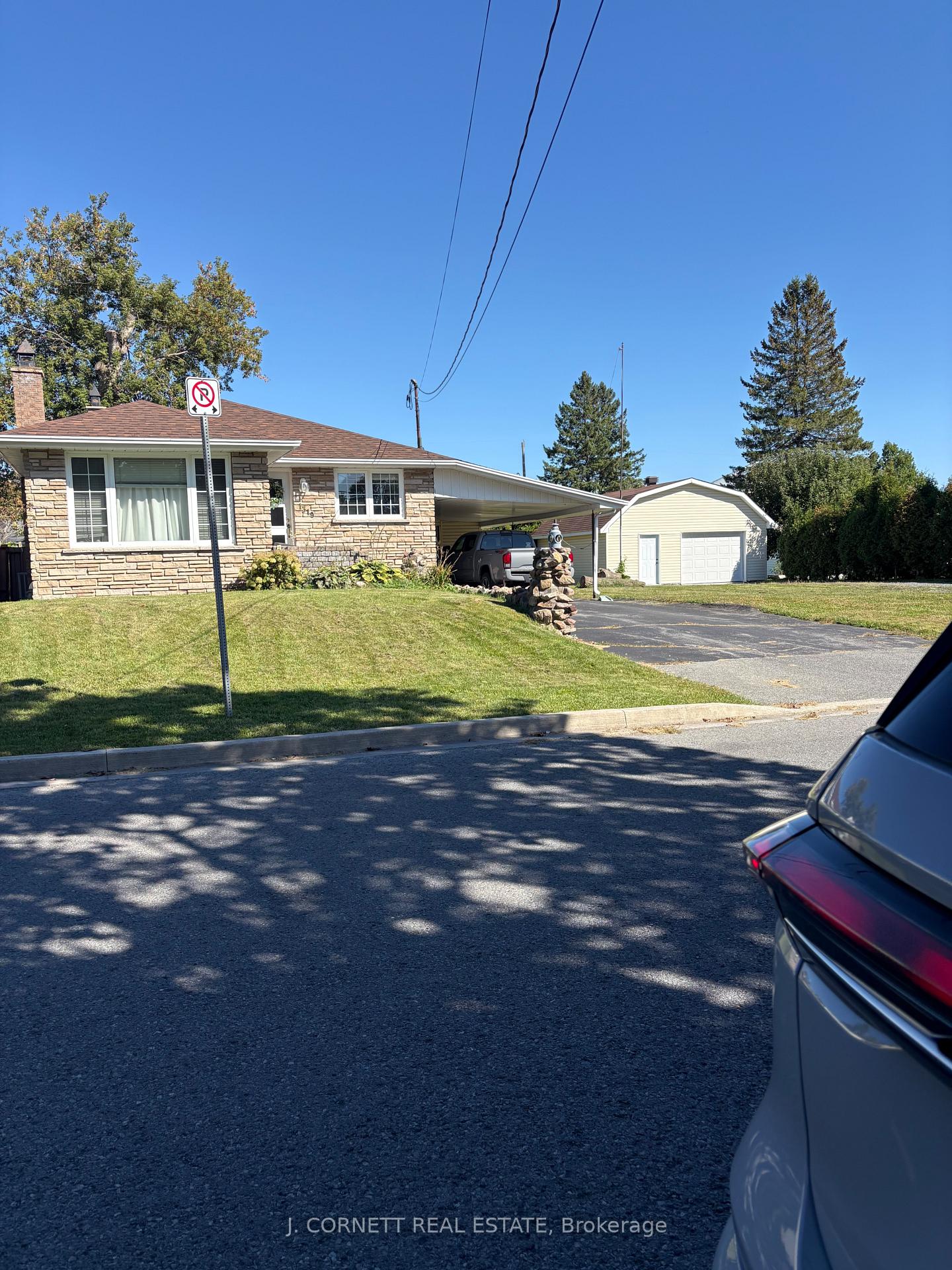 Photo 31 of 1319 Notre Dame Street, Cornwall, Cornwall — HOMEH