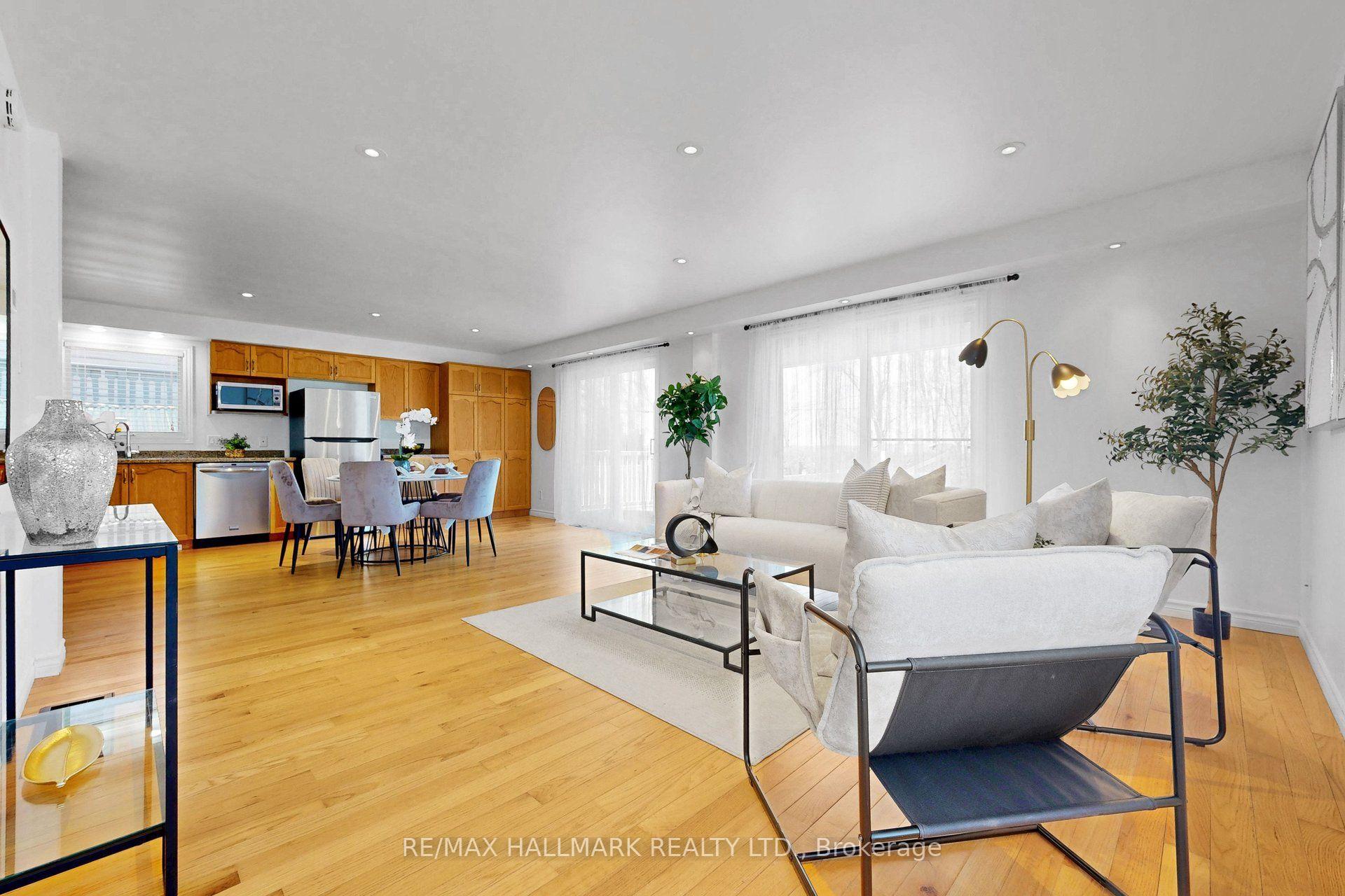 Photo 1 of 941 Lake Drive N, Georgina, Historic Lakeshore Communities — HOMEH