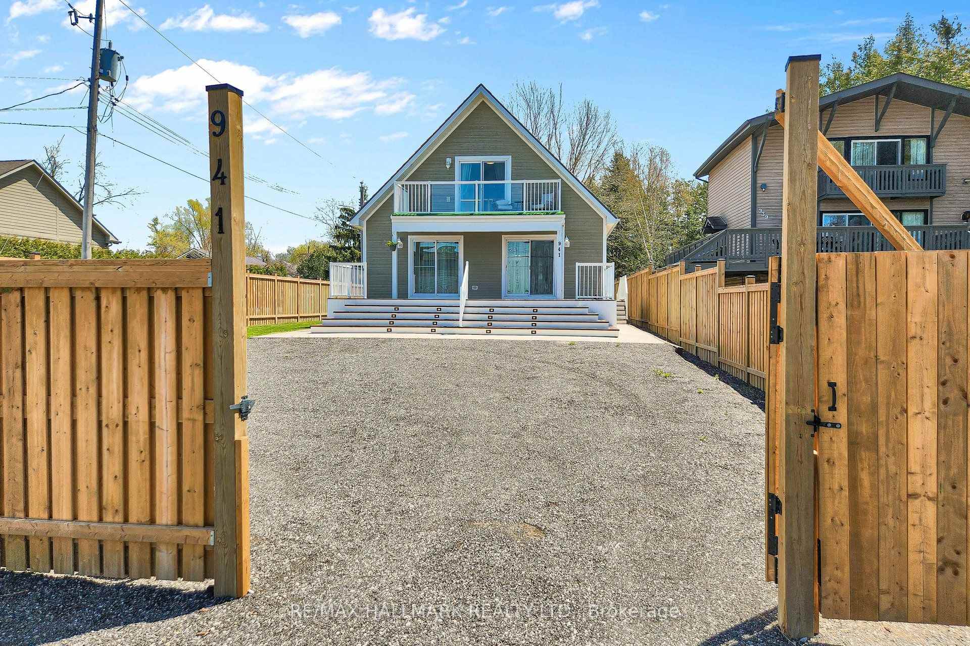 Photo 19 of 941 Lake Drive N, Georgina, Historic Lakeshore Communities — HOMEH