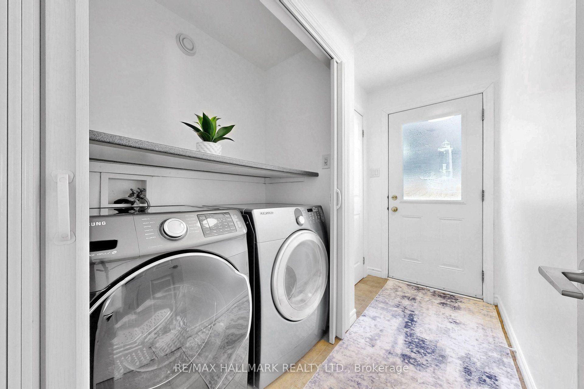 Photo 27 of 941 Lake Drive N, Georgina, Historic Lakeshore Communities — HOMEH