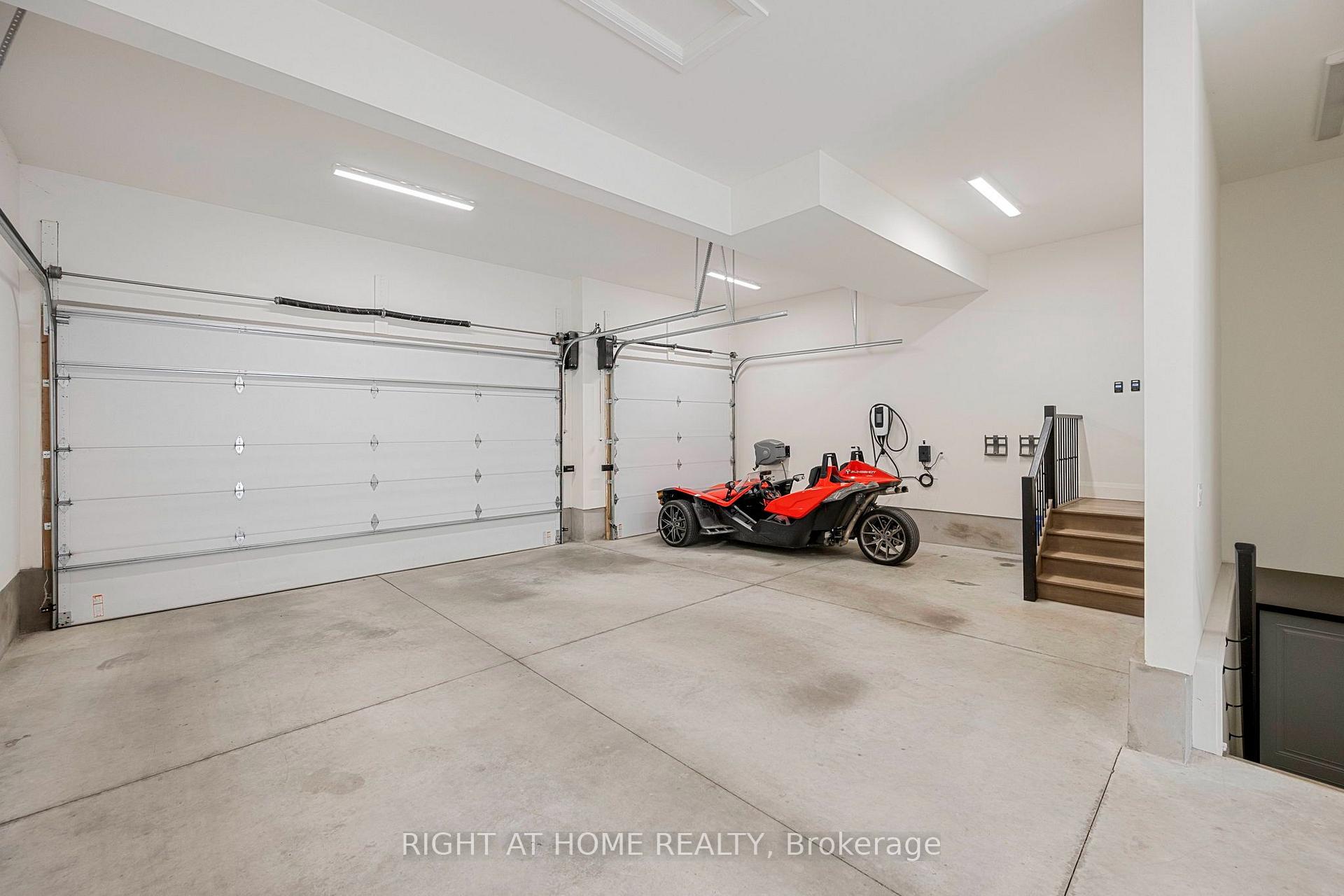 Photo 19 of 3460 Silverleaf Chase, London, South V — HOMEH