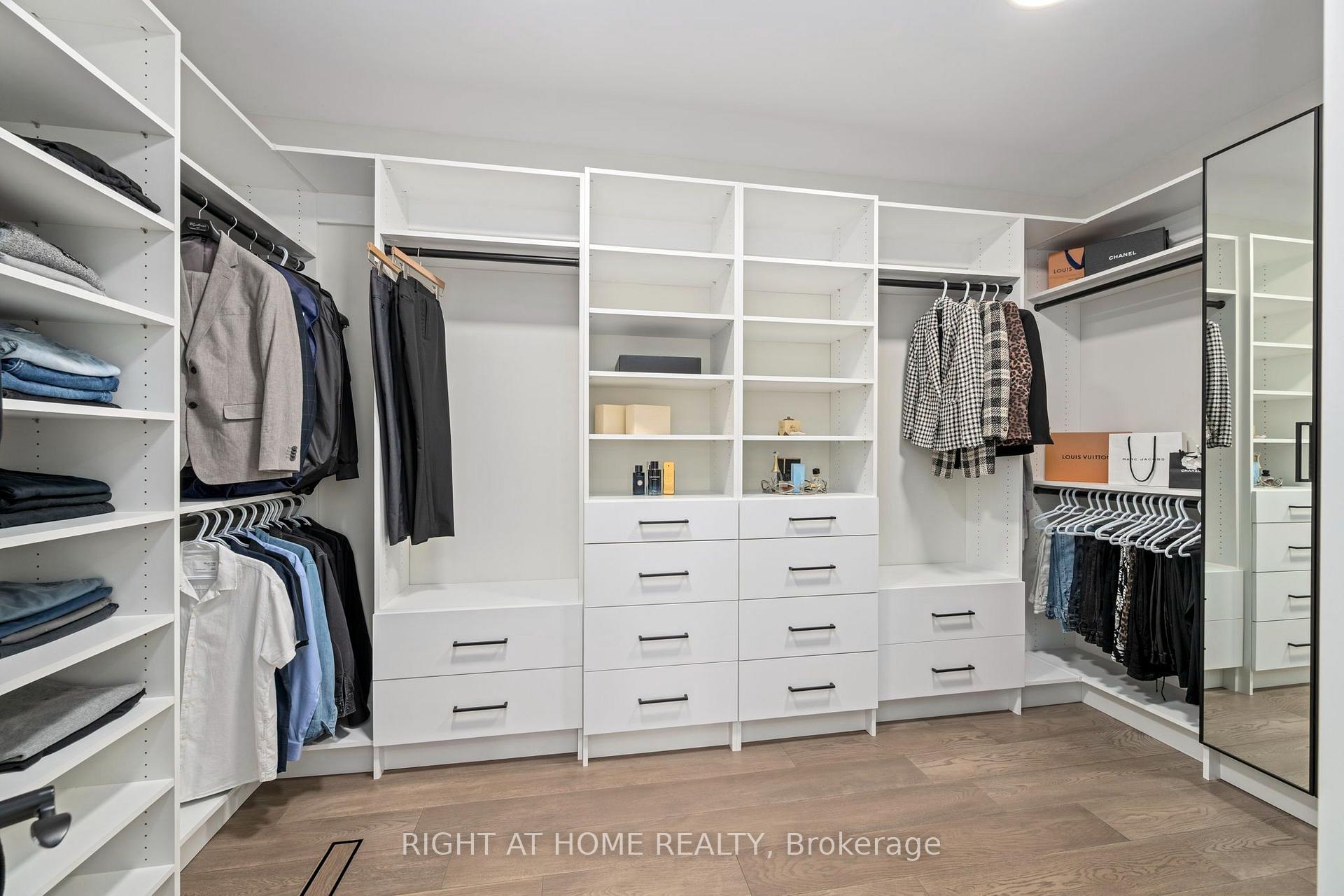 Photo 27 of 3460 Silverleaf Chase, London, South V — HOMEH