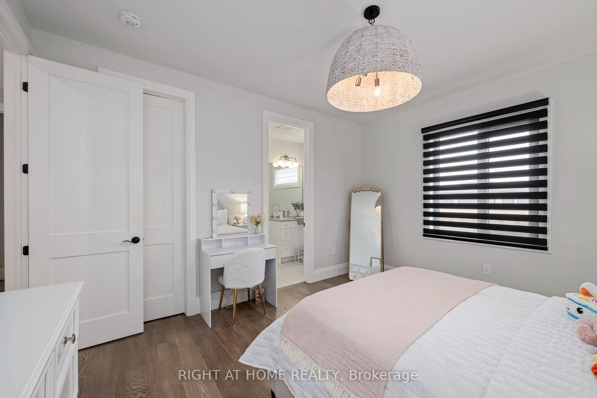 Photo 30 of 3460 Silverleaf Chase, London, South V — HOMEH