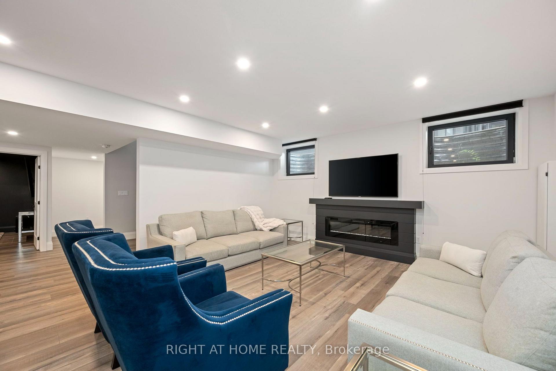 Photo 35 of 3460 Silverleaf Chase, London, South V — HOMEH